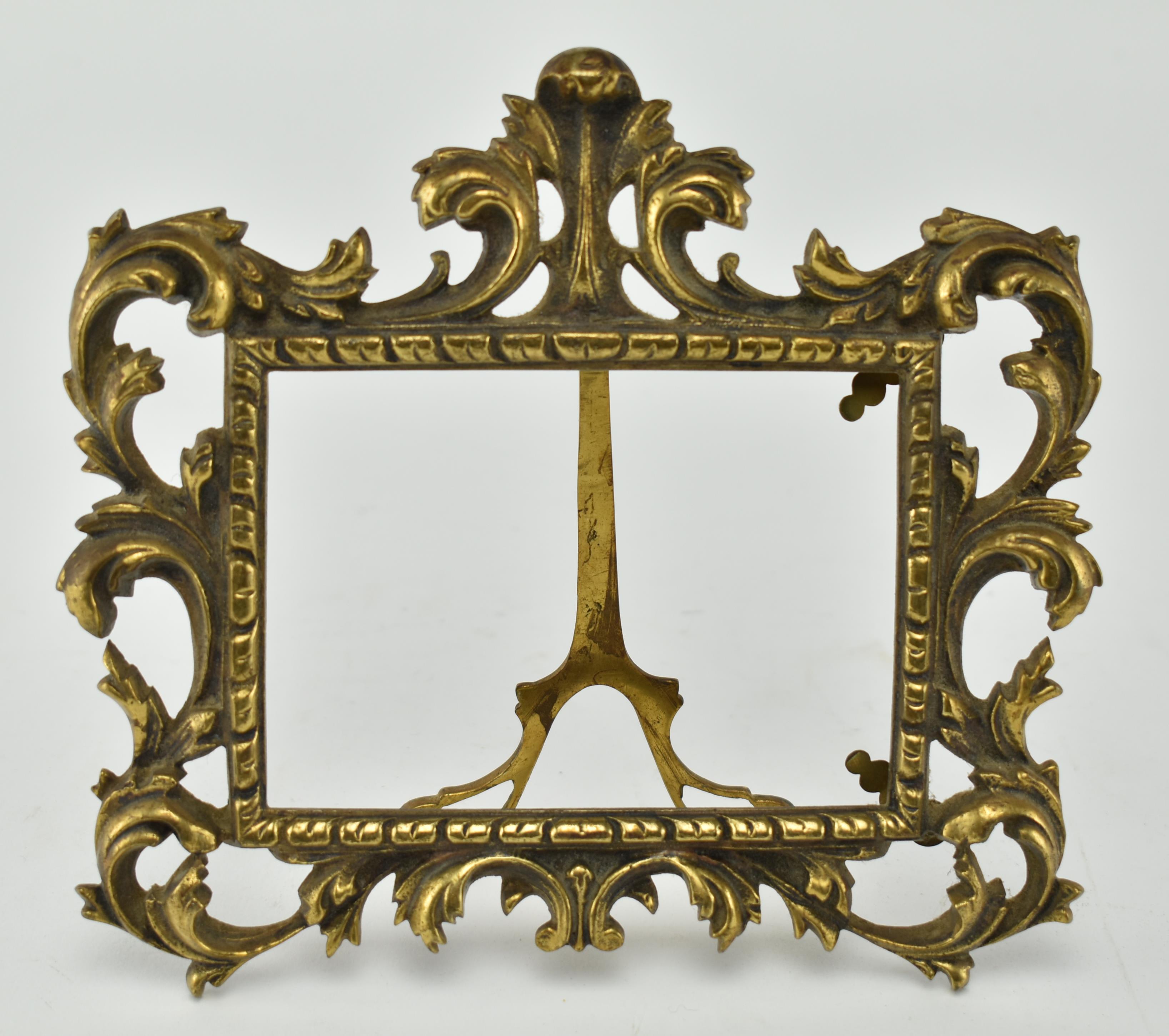 EARLY 20TH CENTURY CONTINENTAL BRASS PHOTOGRAPH FRAME - Image 2 of 5