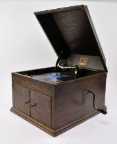 EARLY 20TH CENTURY HIS MASTER'S VOICE OAK CASED GRAMOPHONE