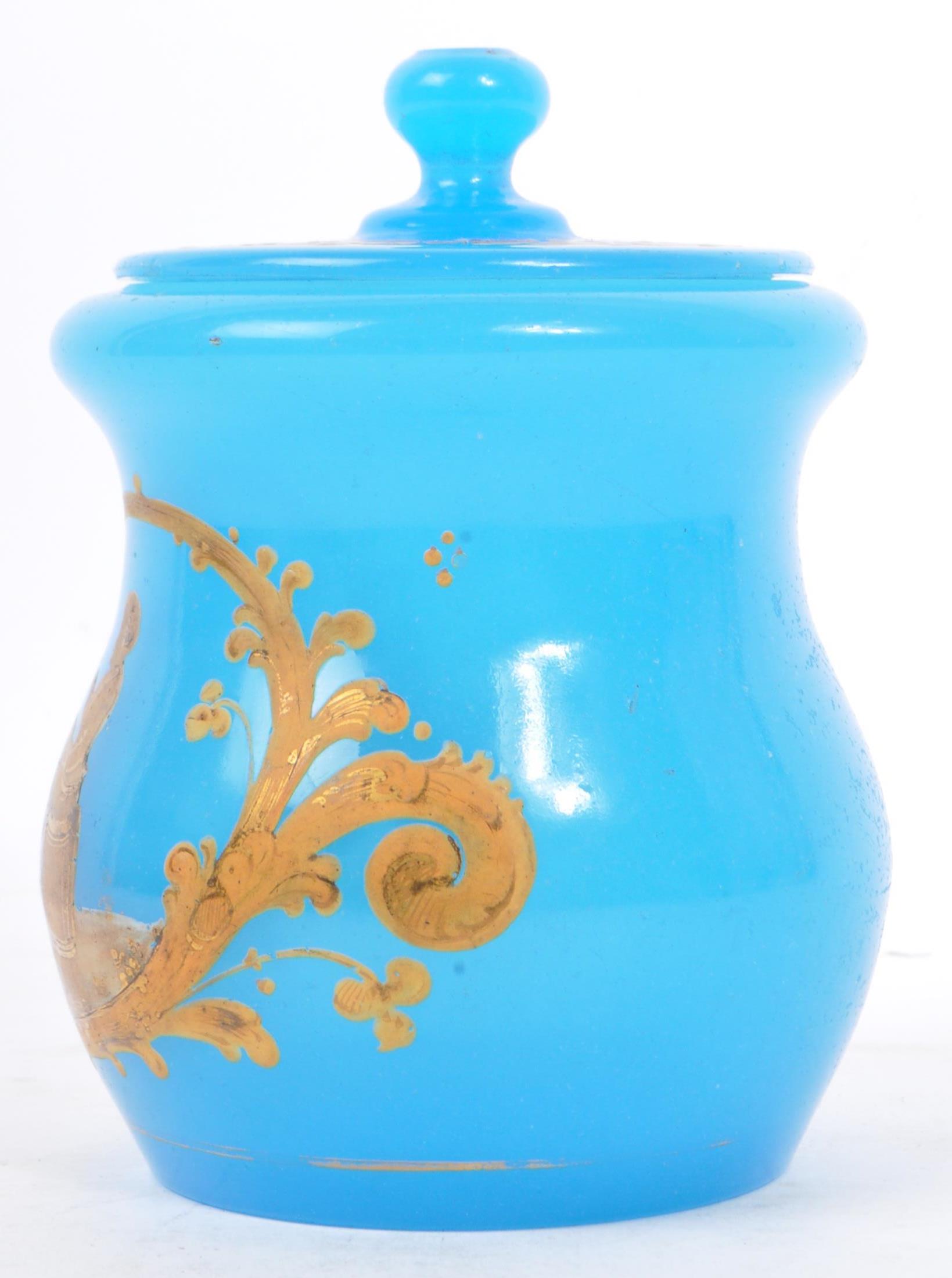 EARLY 20TH CENTURY BLUE OPLAINE GLASS LIDDED JAR VESSEL - Image 2 of 7