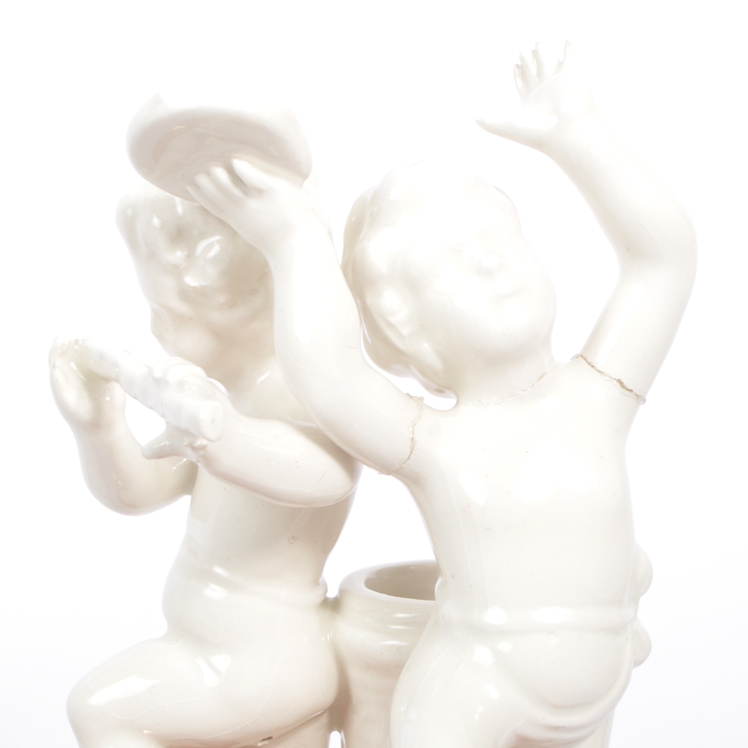 BASSANO ITALIAN PORCELAIN PUTTI BAND FIGURES / STEM VASES - Image 4 of 4