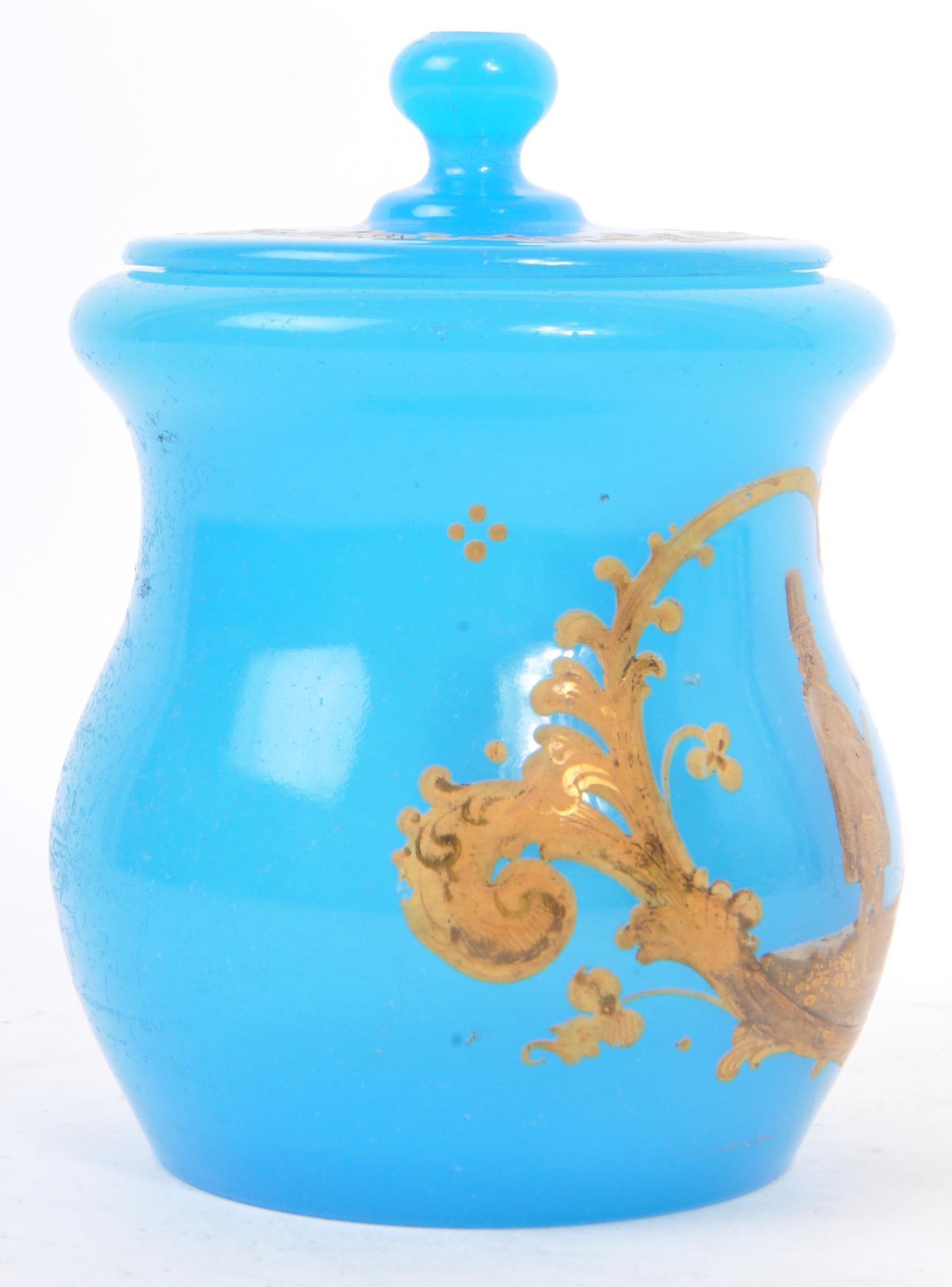 EARLY 20TH CENTURY BLUE OPLAINE GLASS LIDDED JAR VESSEL - Image 4 of 7
