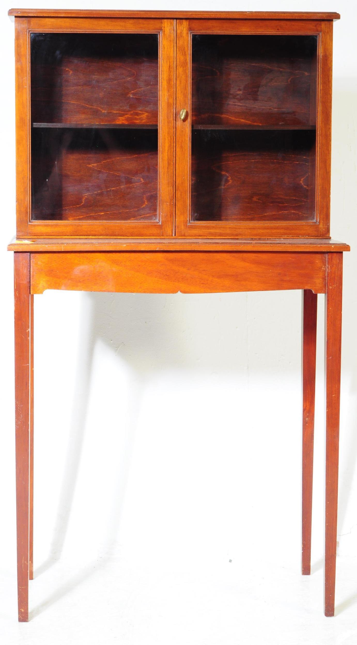 EDWARDIAN MAHOGANY DISPLAY CABINET ON STAND - TABLE - Image 3 of 4