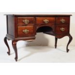 20TH CENTURY QUEEN ANNE REVIVAL MAHOGANY DRESSING TABLE