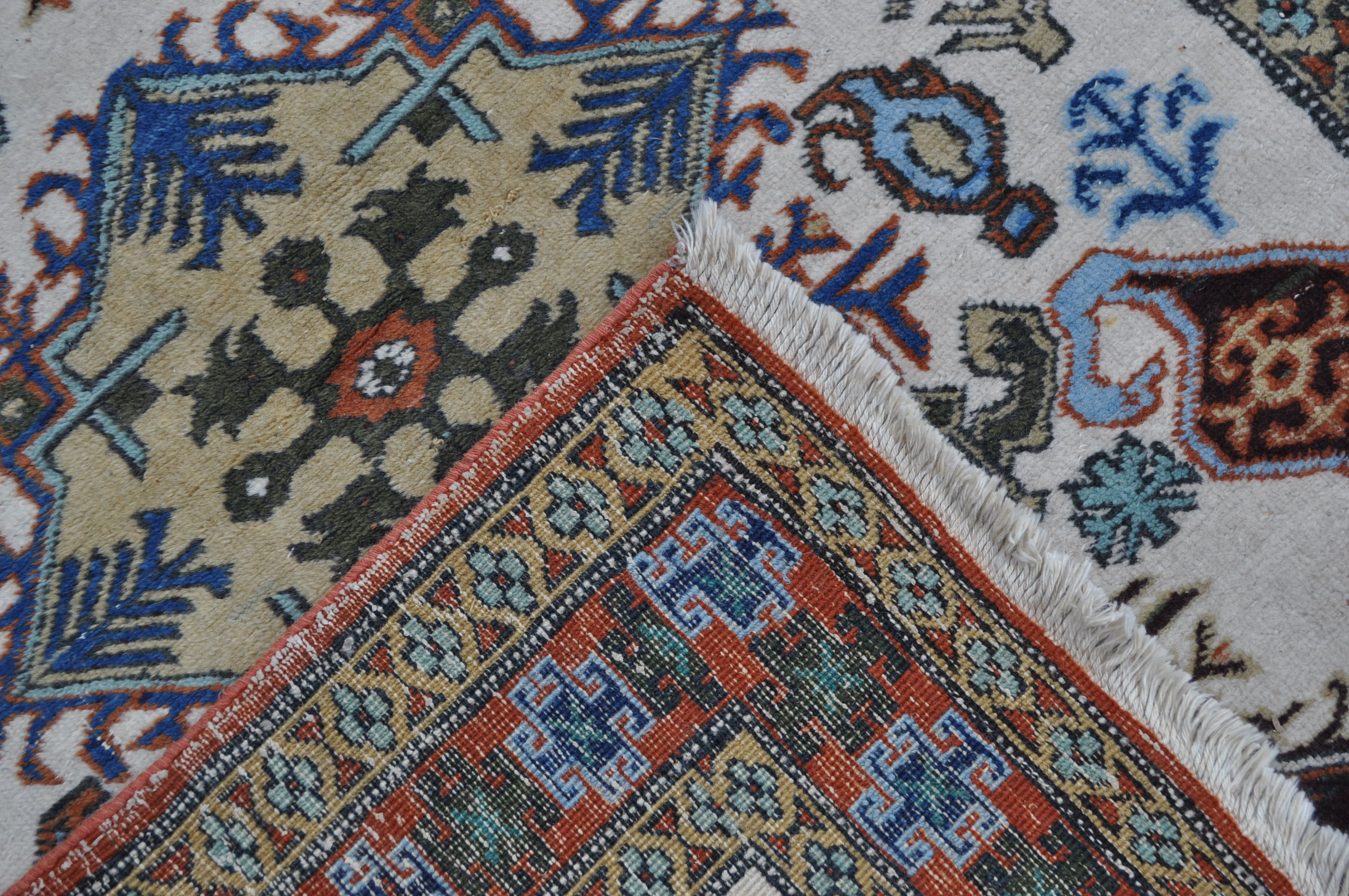 MID 20TH CENTURY PERSIAN ISLAMIC ARDEBIL CARPET FLOOR RUG - Image 4 of 4