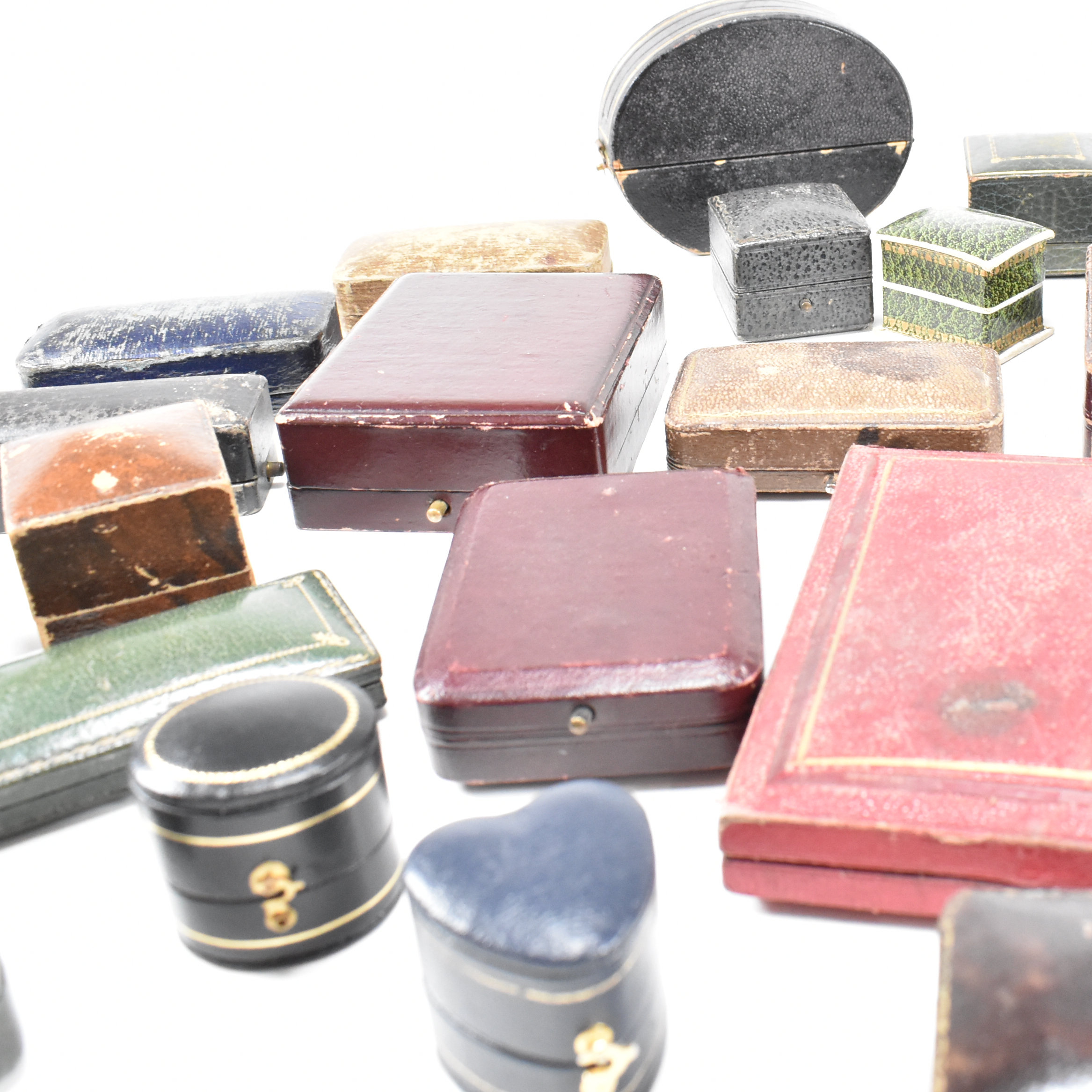 COLLECTION OF JEWELLERY BOXES CASES - Image 2 of 16