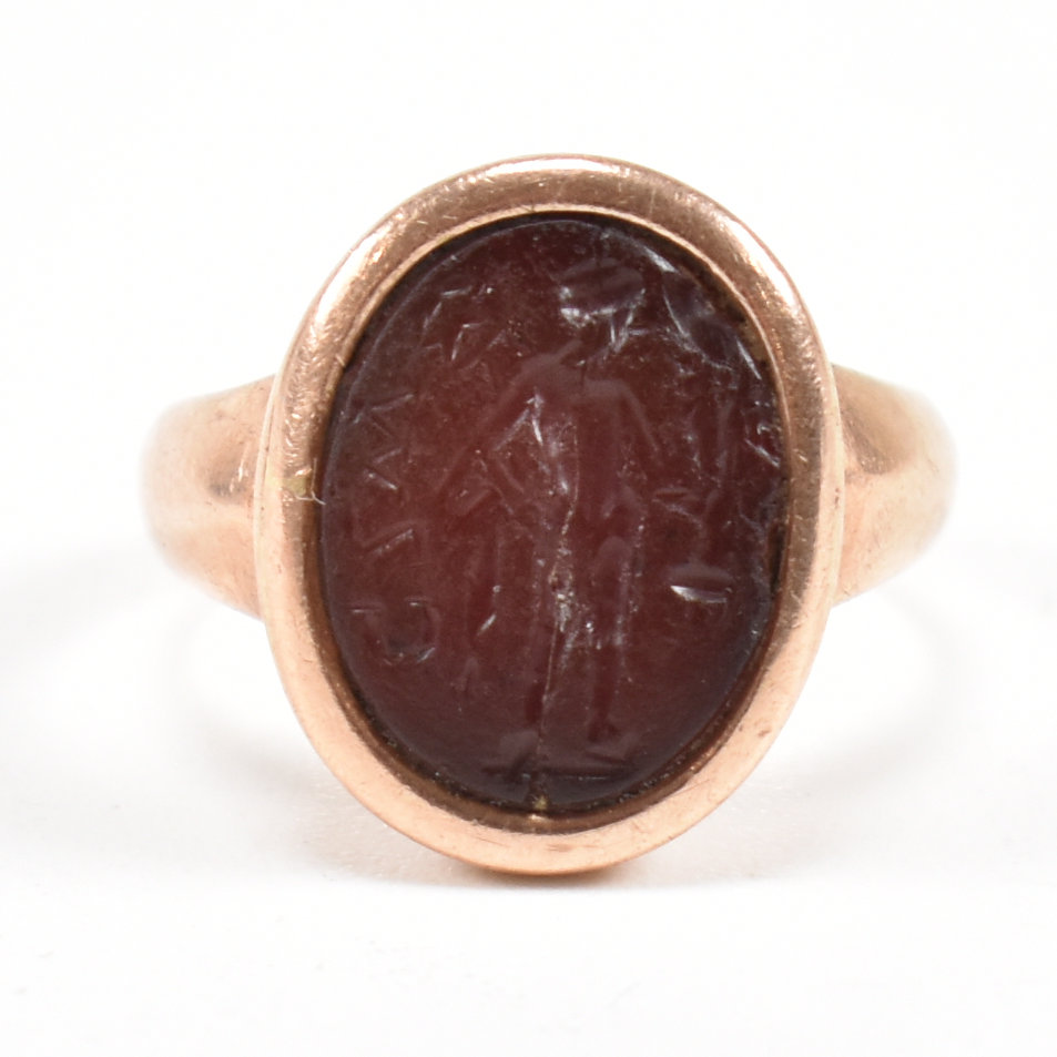 VICTORIAN HALLMARKED 9CT GOLD CARNELIAN INTAGLIO SEAL RING - Image 3 of 9