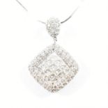 18CT WHITE GOLD & DIAMOND PENDANT NECKLACE