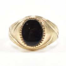 HALLMARKED 9CT GOLD & ONYX SIGNET RING