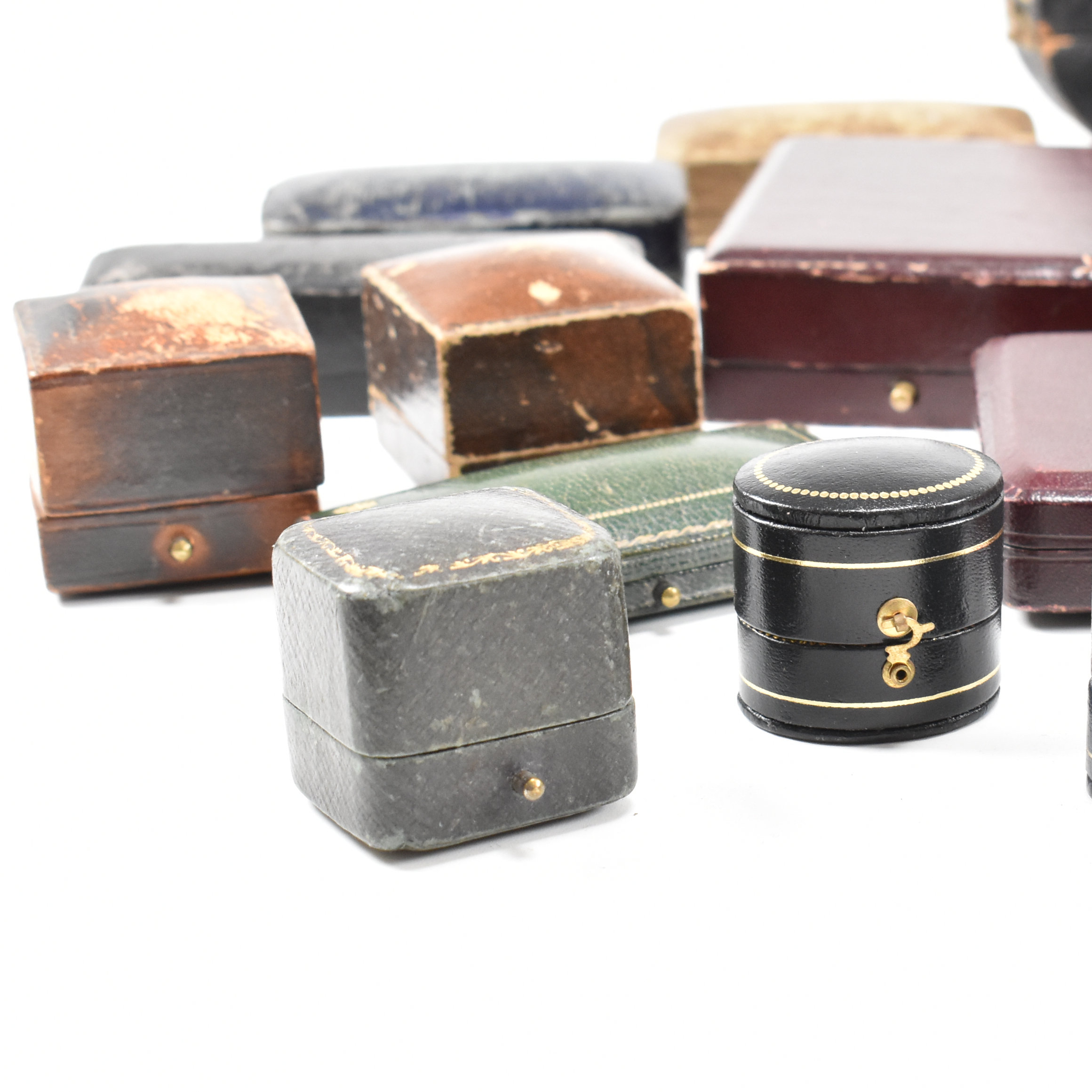 COLLECTION OF JEWELLERY BOXES CASES - Image 5 of 16