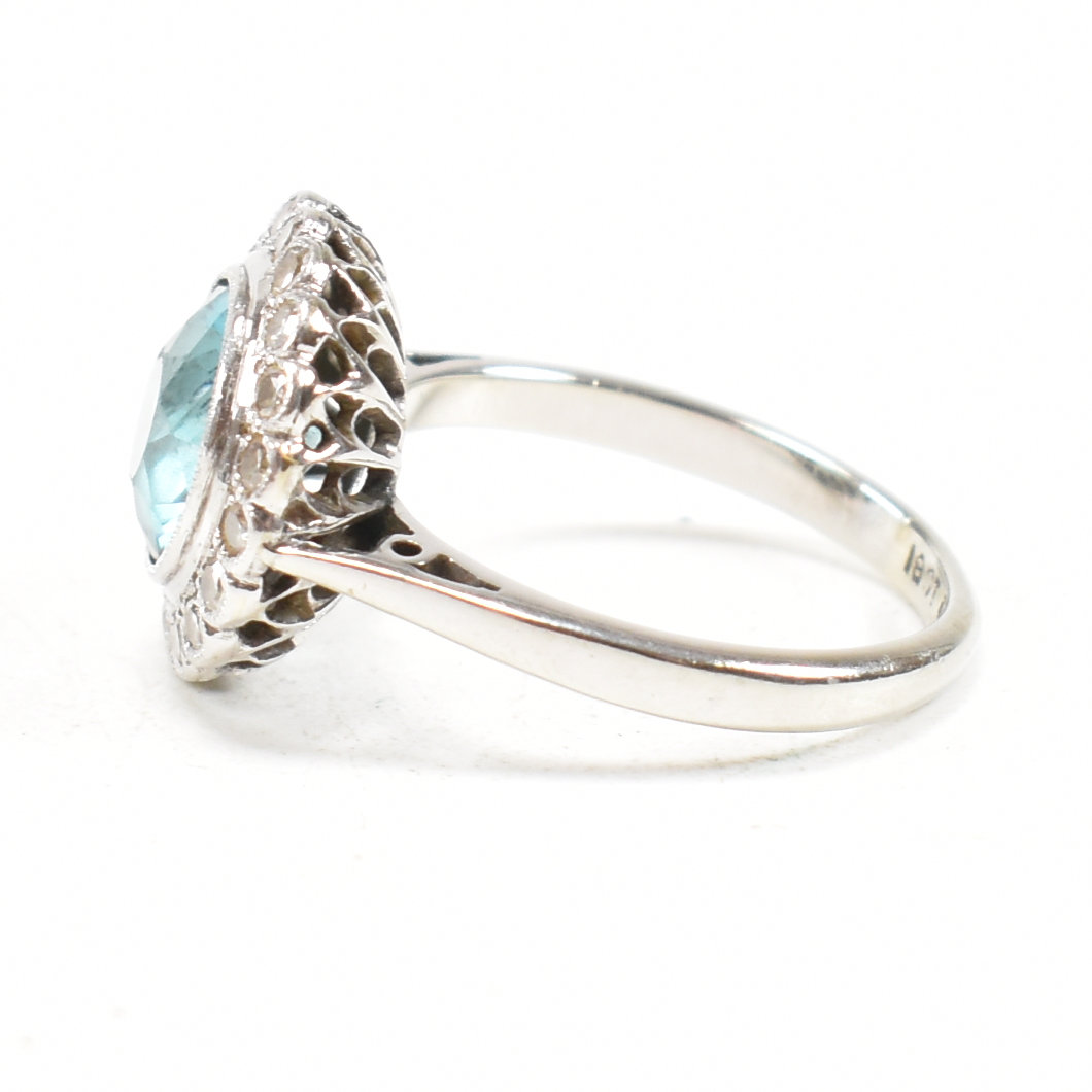 18CT WHITE GOLD & PLATINUM CLUSTER RING - Image 3 of 8