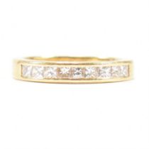 HALLMARKED 18CT GOLD HALF ETERNITY RING