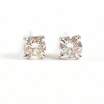 PAIR OF 14CT WHITE GOLD & DIAMOND STUD EARRINGS?