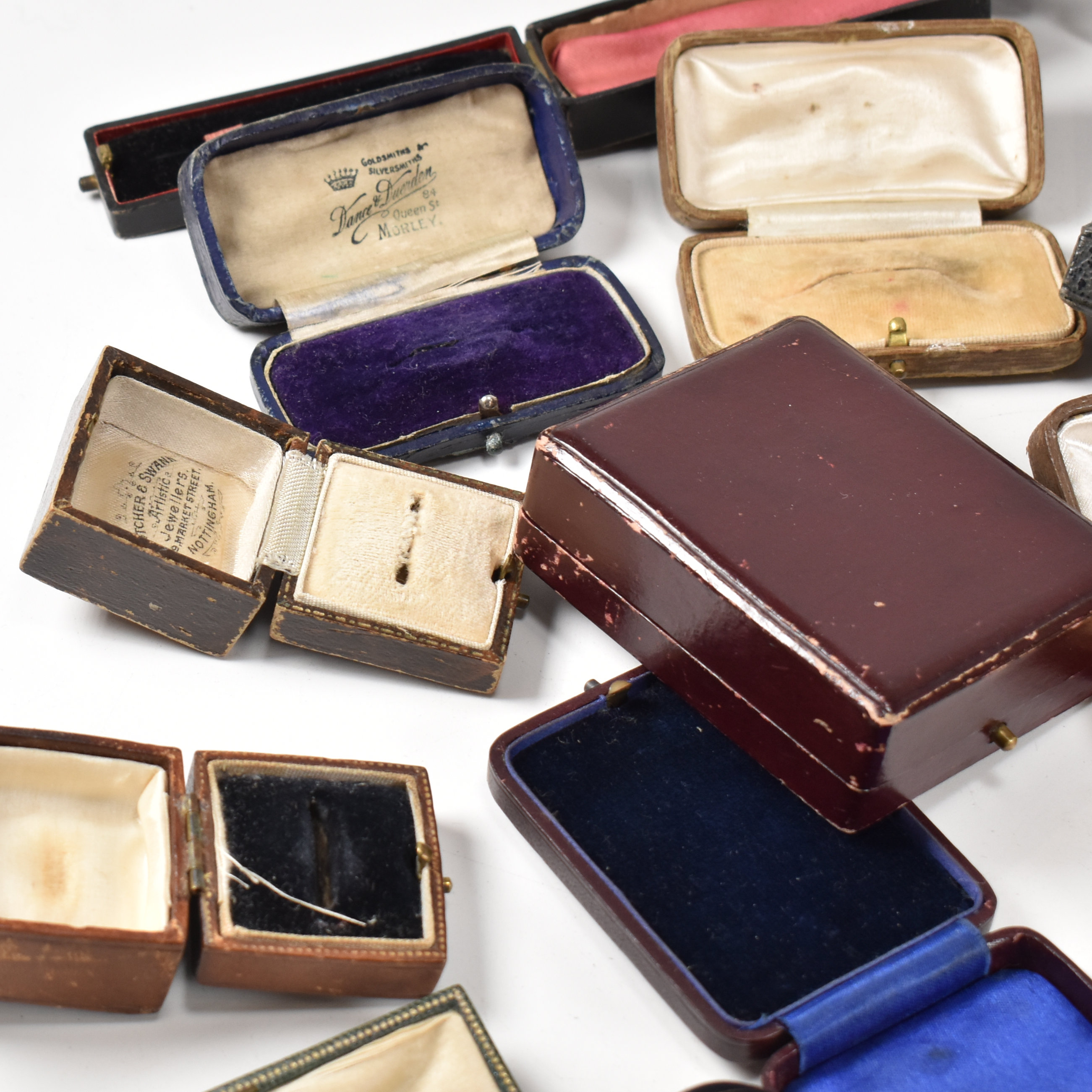 COLLECTION OF JEWELLERY BOXES CASES - Image 14 of 16
