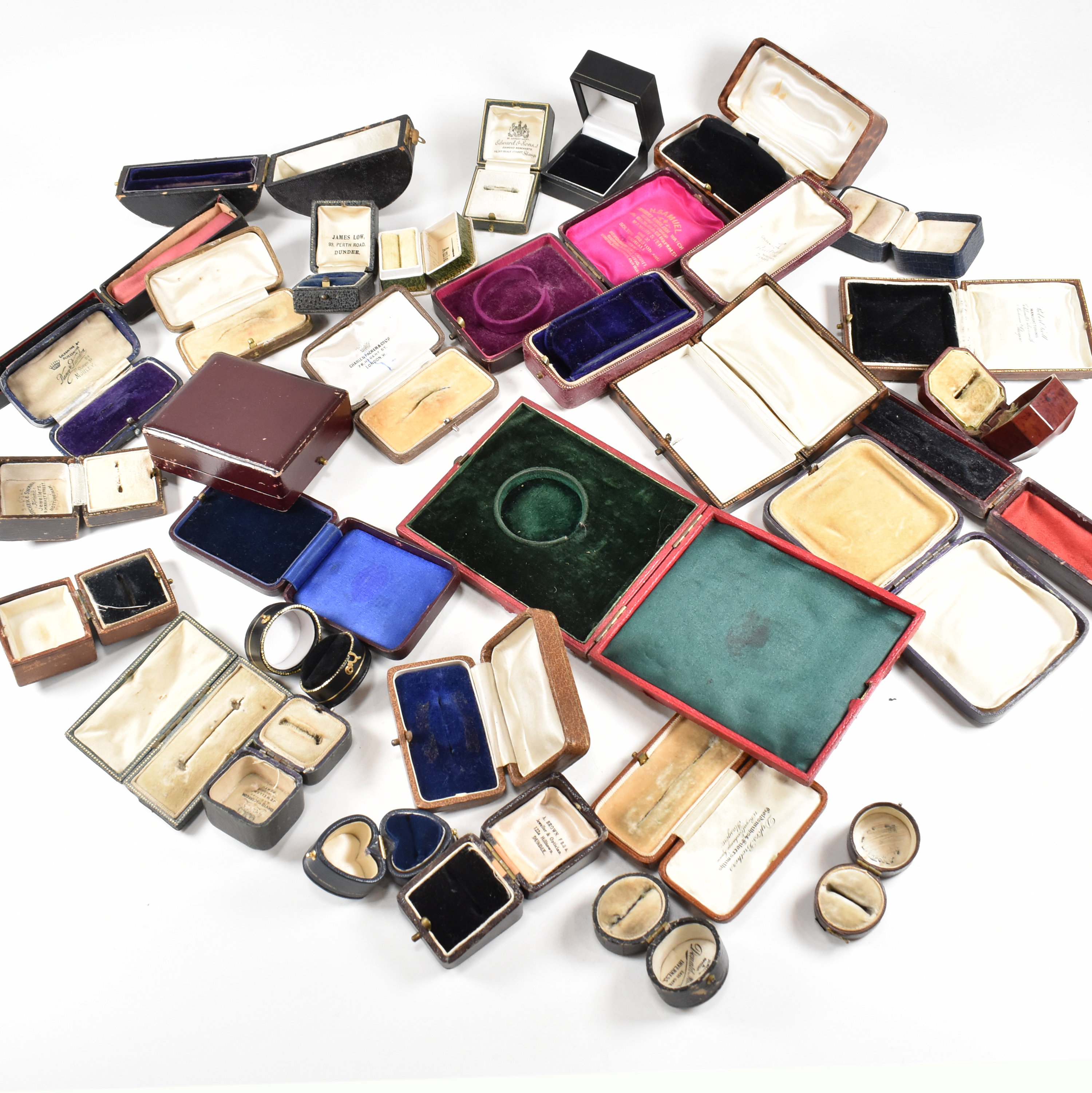 COLLECTION OF JEWELLERY BOXES CASES - Image 9 of 16