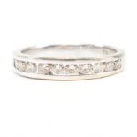 18CT GOLD & DIAMOND HALF ETERNITY RING