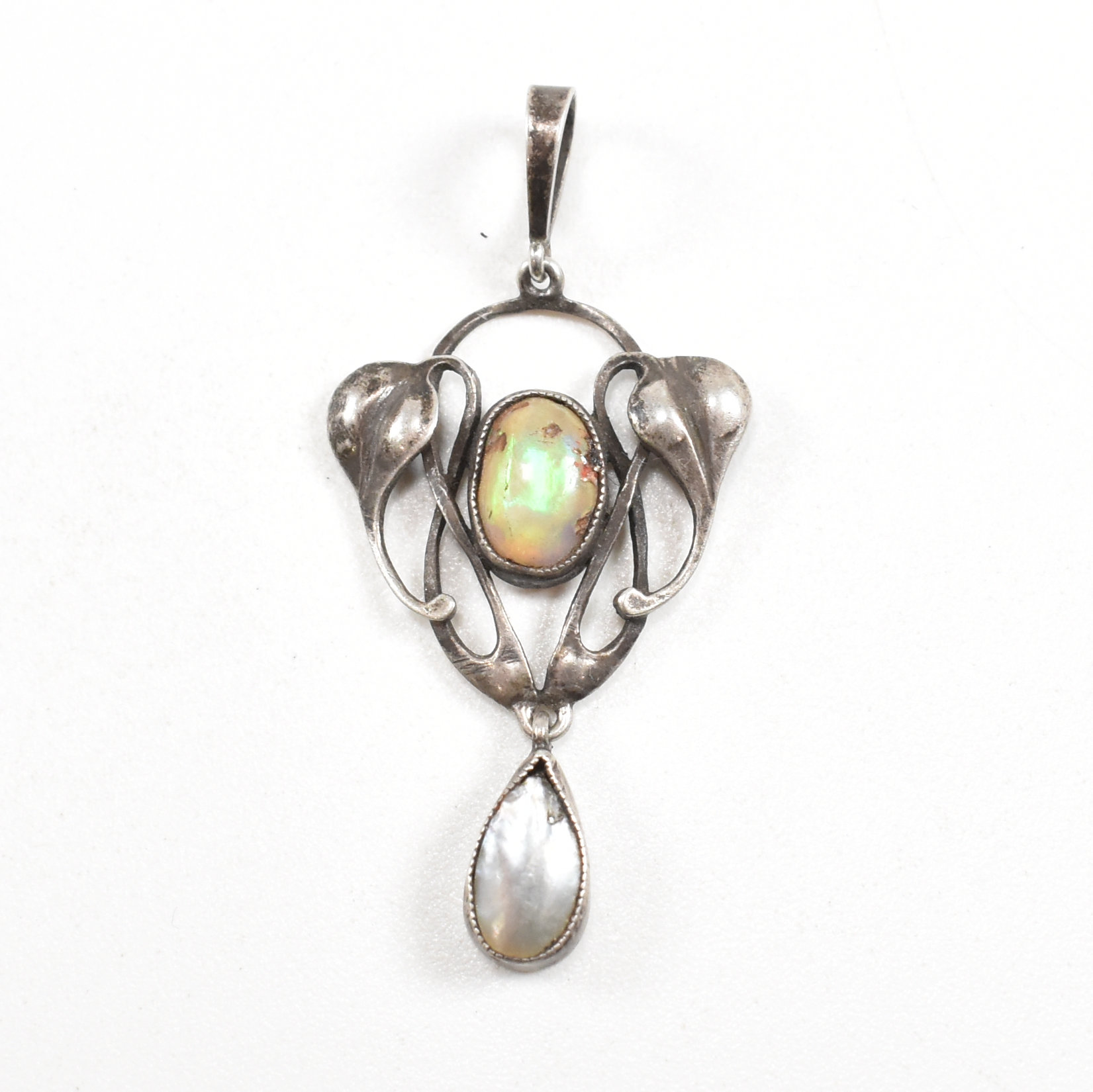 ARTS & CRAFTS SILVER OPAL & MOTHER OF PEARL NECKLACE PENDANT - Image 2 of 6