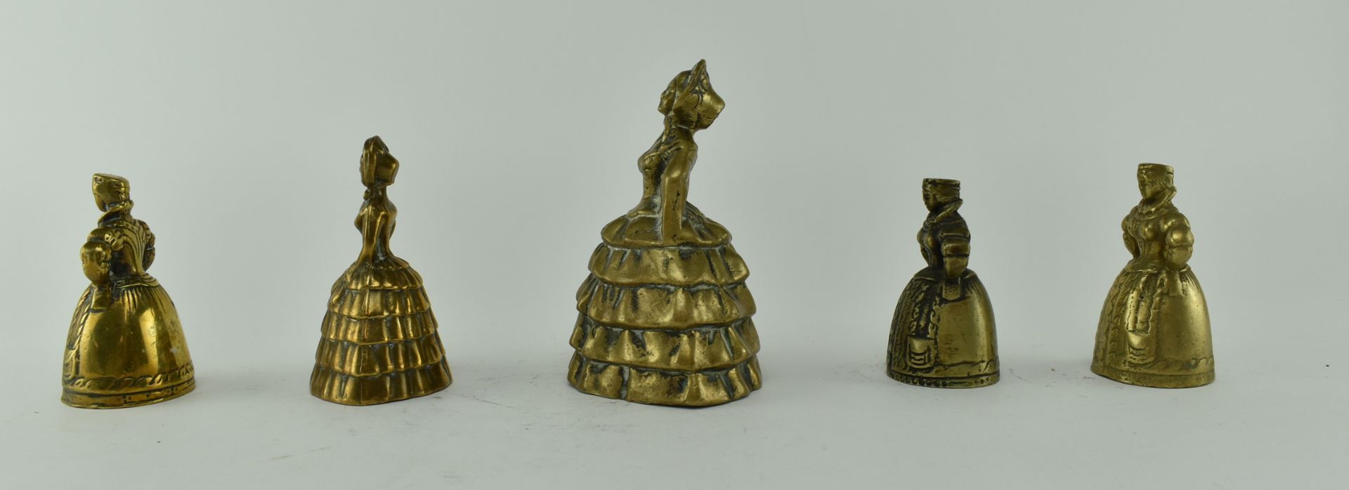 VICTORIAN HEAVY BRASS LADY WITH LEGS CLAPPER TABLE BELLS - Image 4 of 5