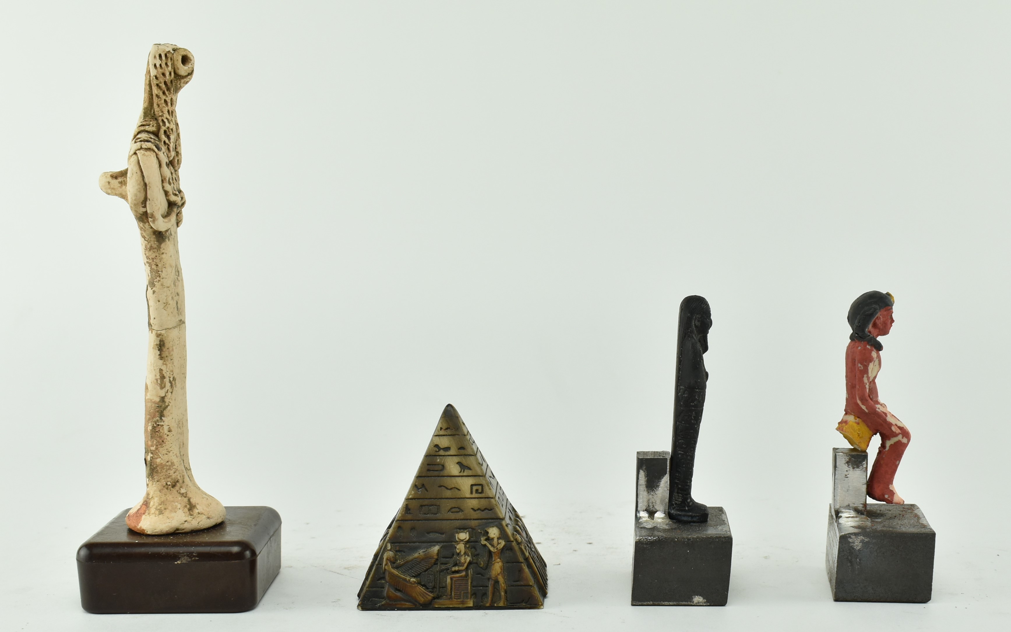 COLLECTION OF EARLY 20TH CENTURY EGYPTIAN SOUVENIR PIECES - Image 2 of 6