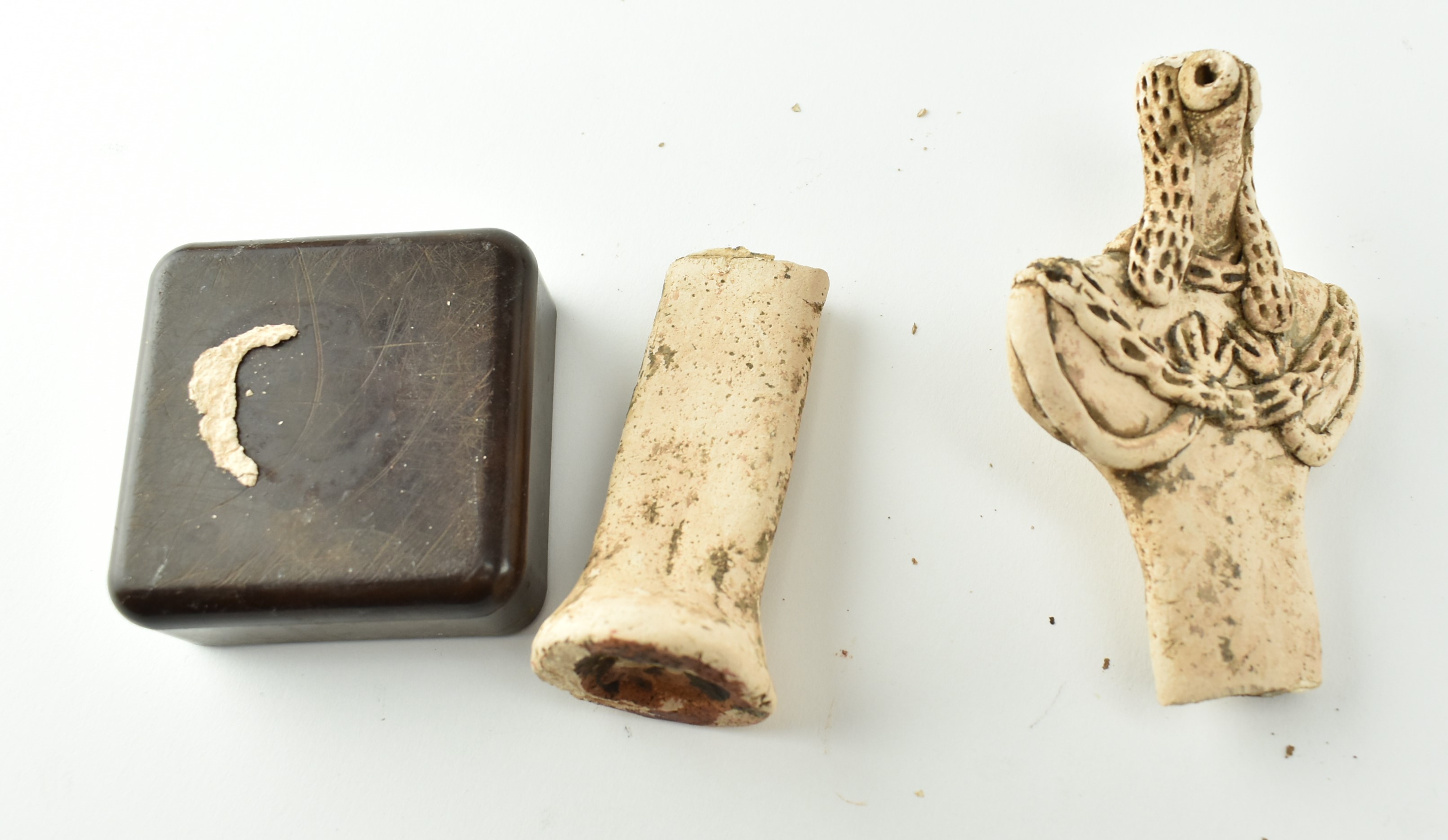 COLLECTION OF EARLY 20TH CENTURY EGYPTIAN SOUVENIR PIECES - Image 6 of 6