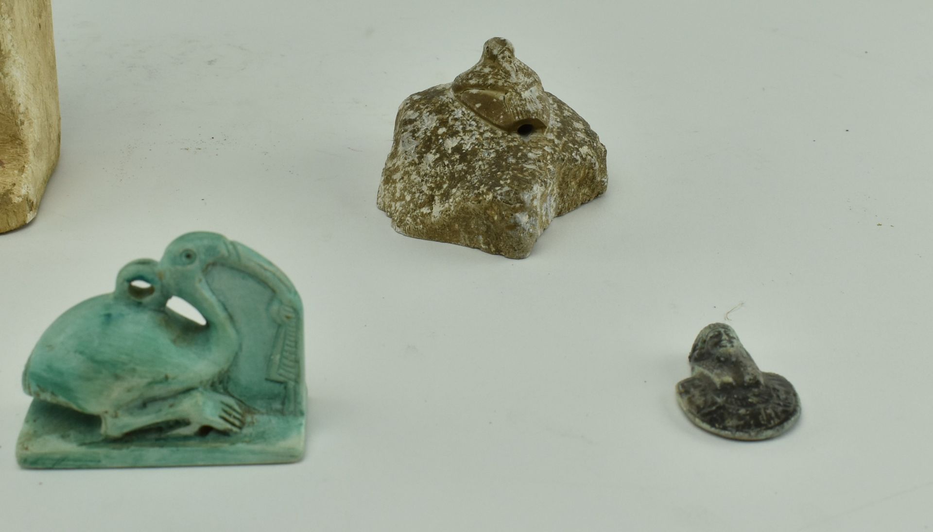 COLLECTION OF 20TH CENTURY EGYPTIAN SOUVENIR PIECES - Image 4 of 6