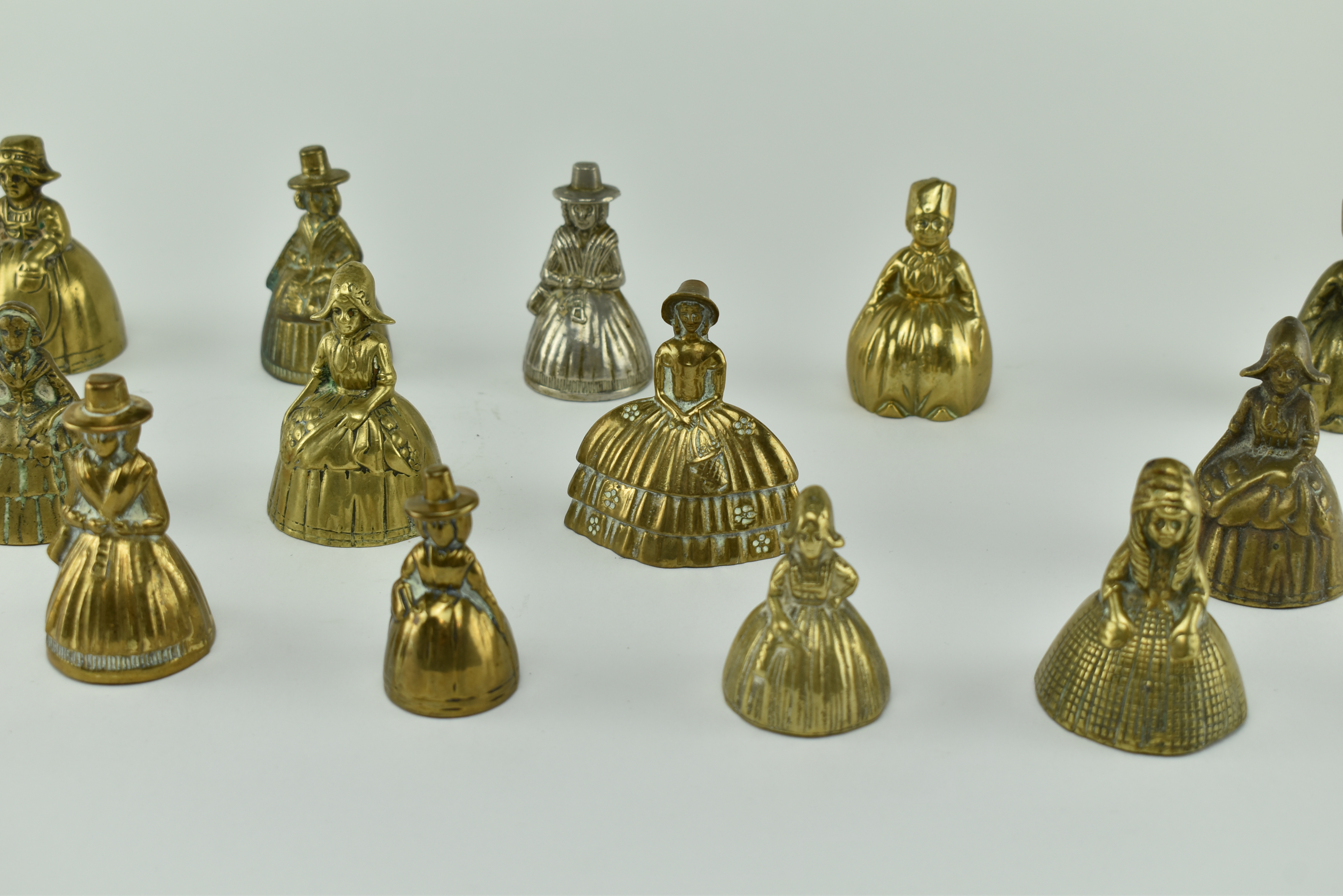 A COLLECTION OF 26 VICTORIAN DUCTH MINIATURE BELLS - Image 3 of 5