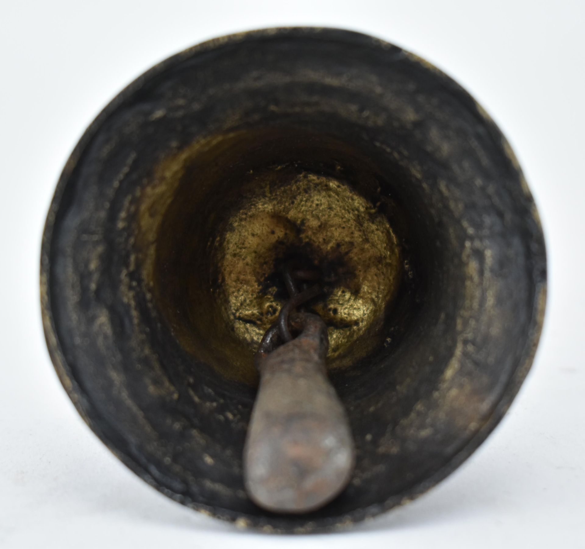 20TH CENTURY TIBETAN BRONZE VAJRA BELL - Image 5 of 5