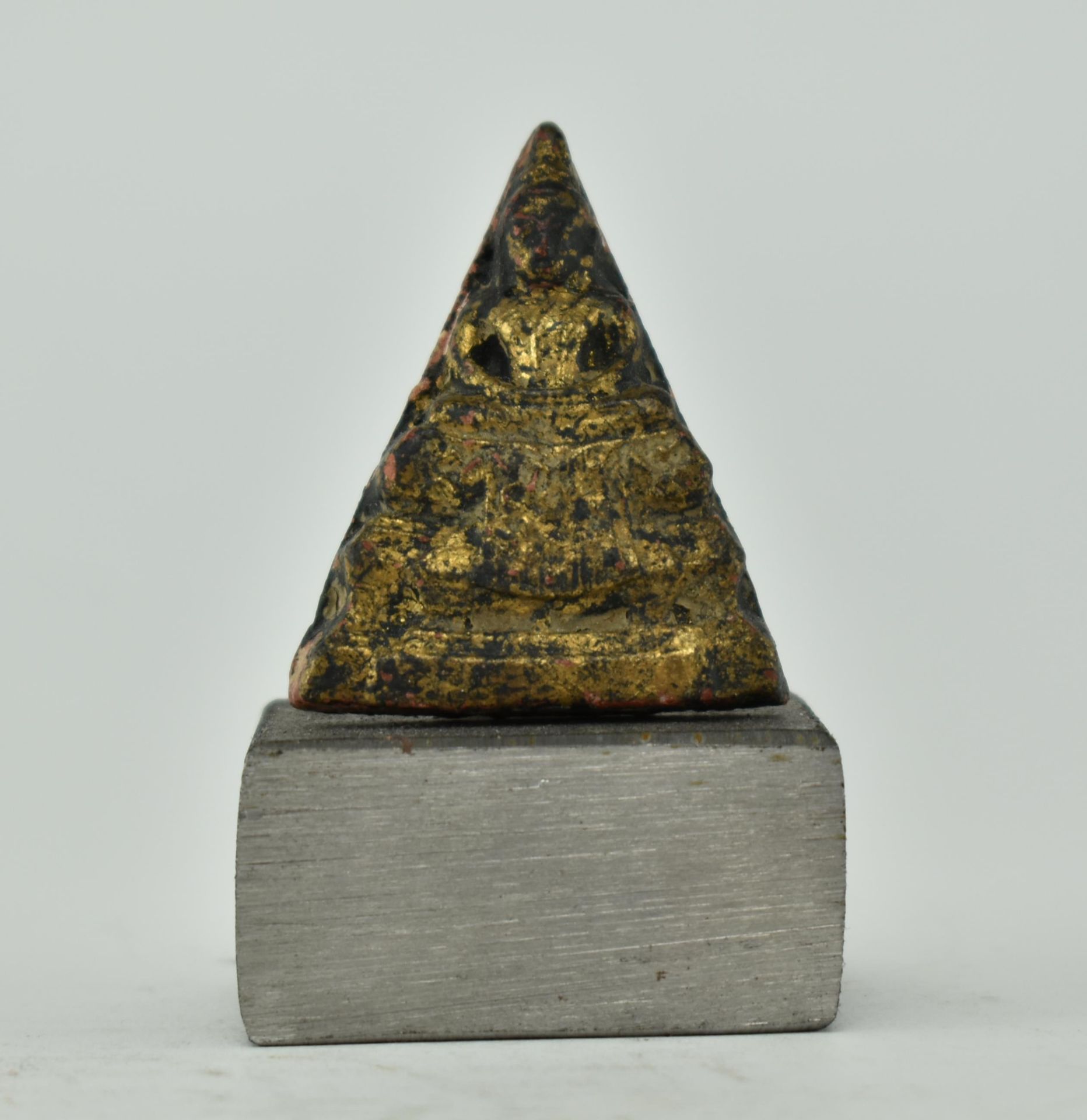 THAI PHRA SOMDEJ BUDDHA TRIANGULAR AMULET