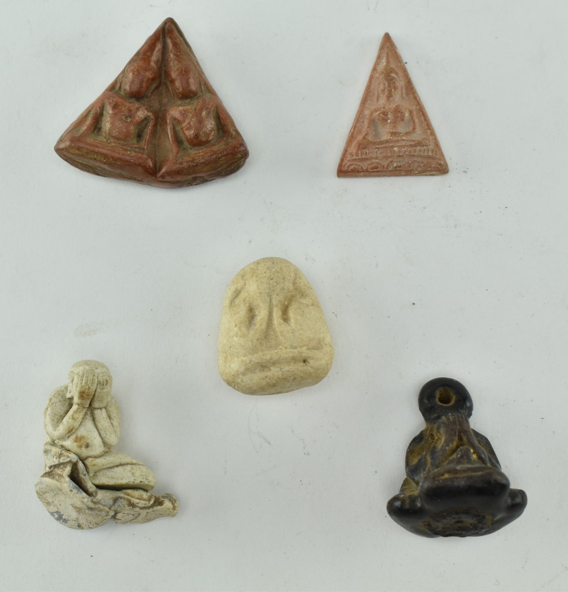 FIVE THAI ORIENTAL STONE HAND CARVED CHARMS / PENDANTS