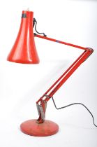 MID 20TH CENTURY ANGLEPOISE DESK TOP LAMP
