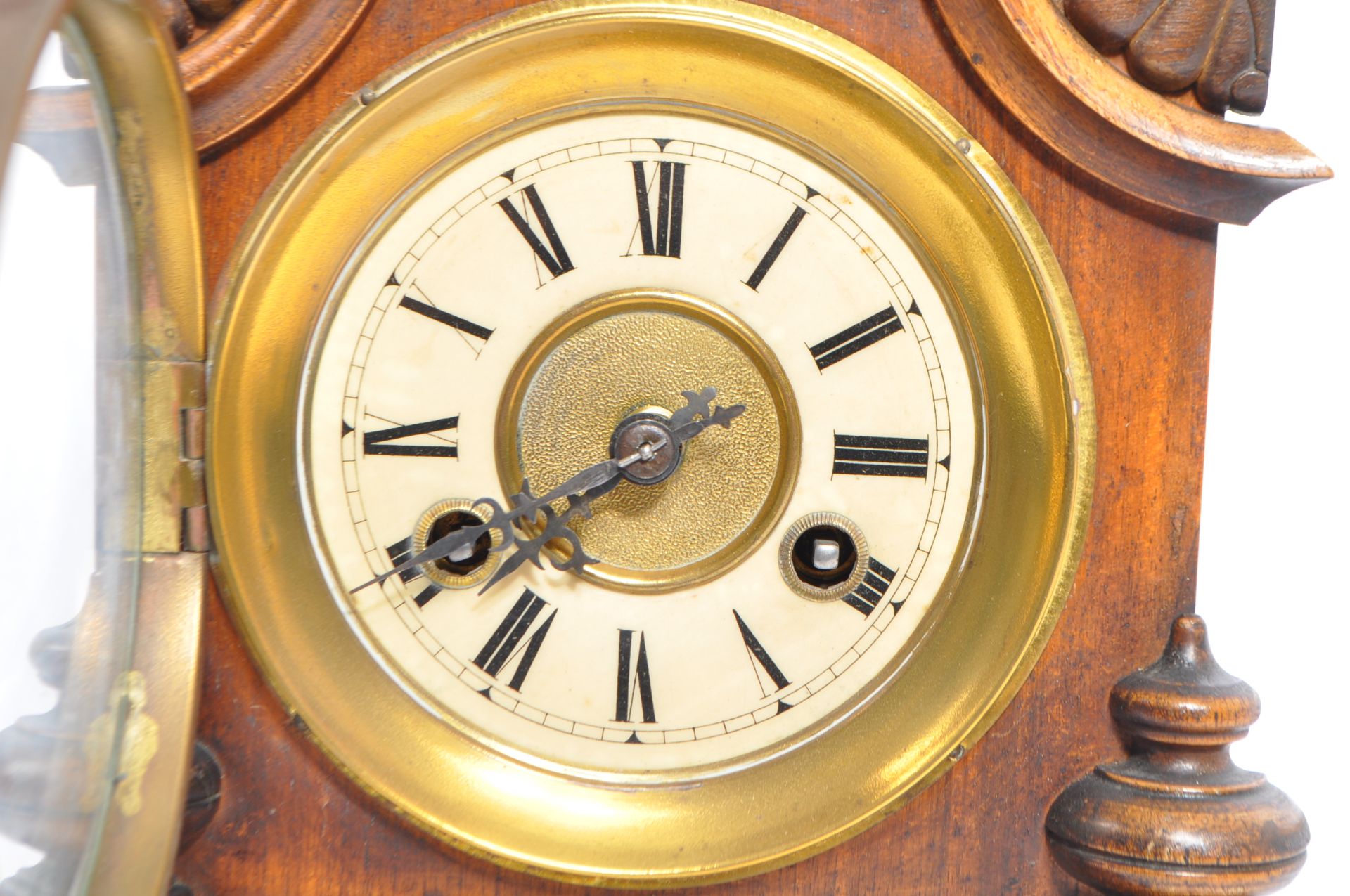 19TH CENTURY MANTEL CLOCK WITH VIENNA REGULATOR CLOCK - Image 3 of 6