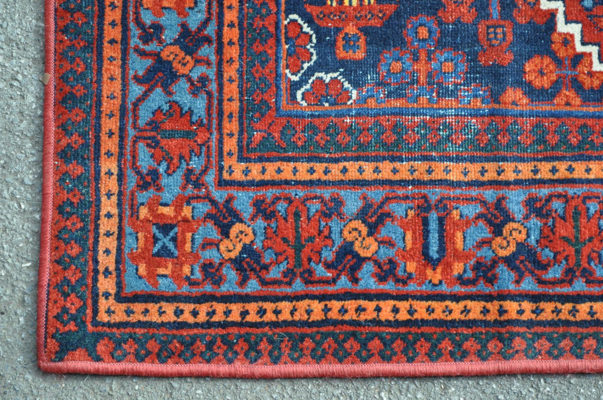 20TH CENTURY CENTRAL PERSIAN MEYMEH RUG - Image 3 of 5