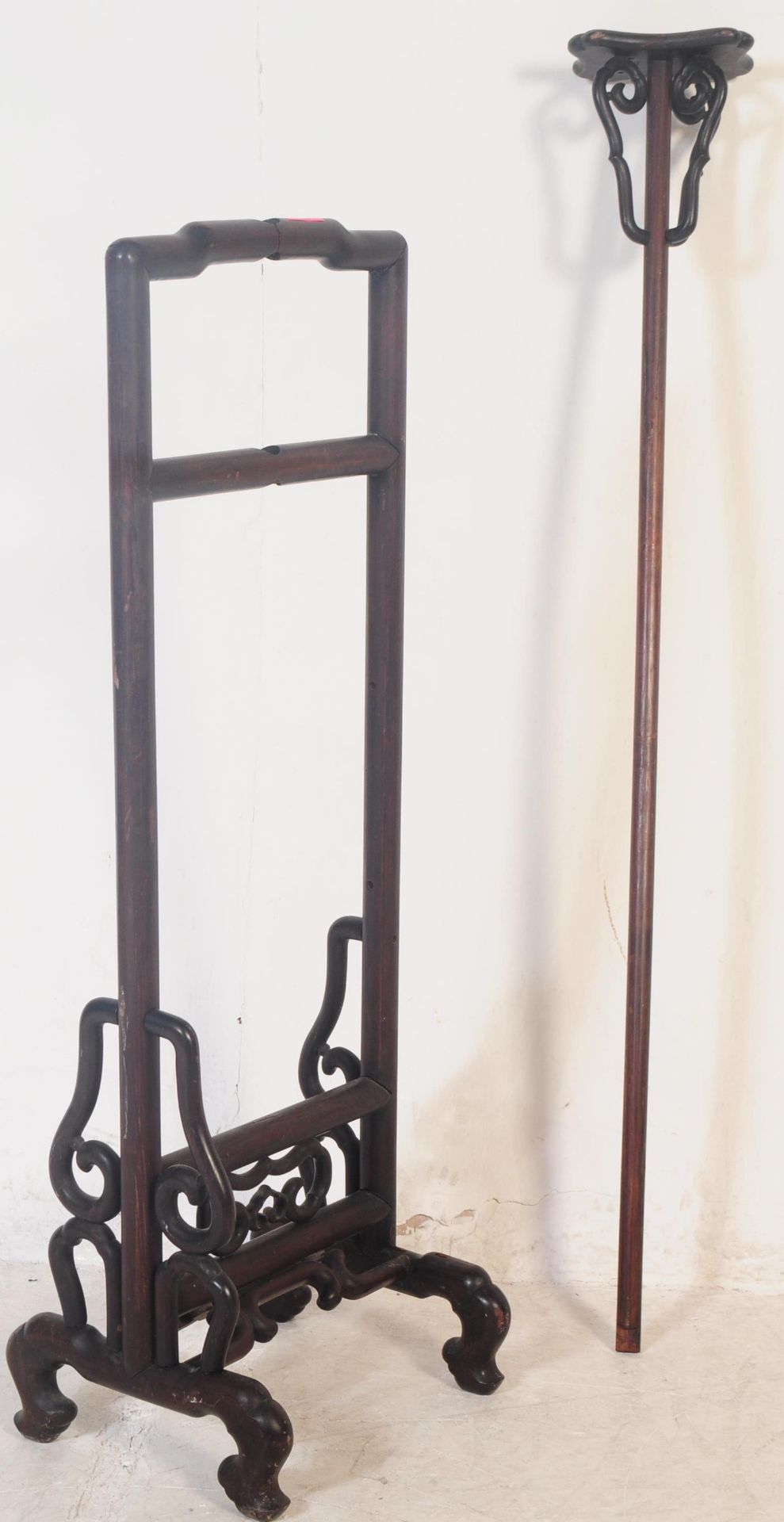 VINTAGE 20TH CENTURY CARVED CHINESE FLOOR STANDING LAMP - Image 3 of 6