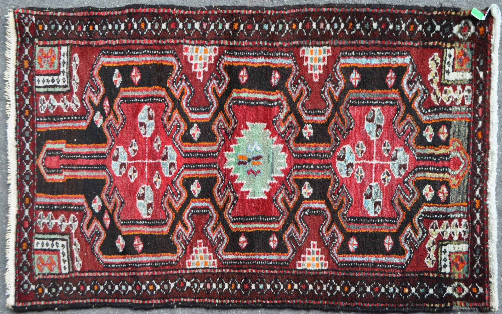 EARLY TO MID 20TH CENTURY IRANIAN PERSIAN WOOL HAMADAN RUG