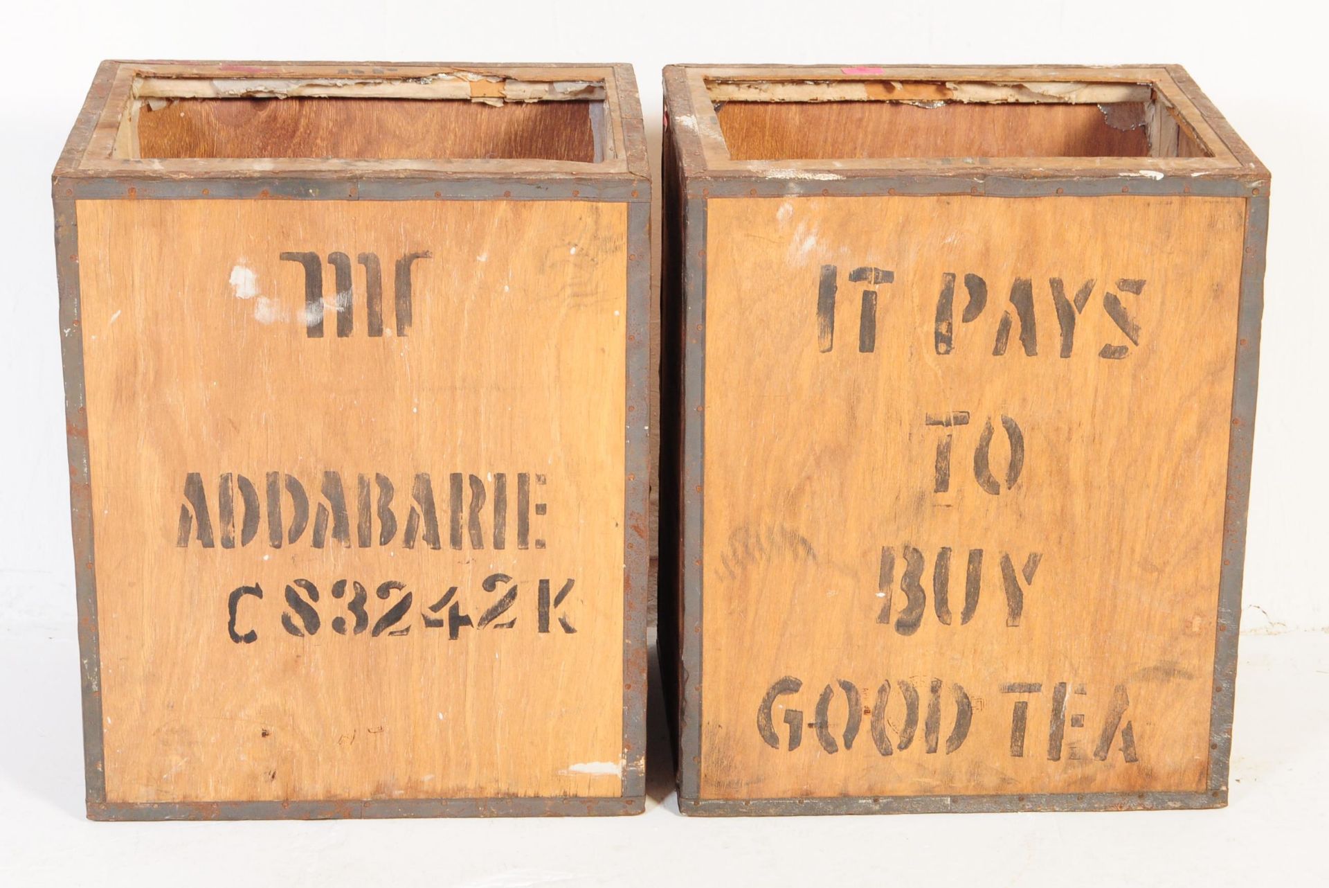 TWO MID 20TH CENTURY CIRCA 1940S TEA CHEST TRANSPORT CRATES - Image 2 of 5