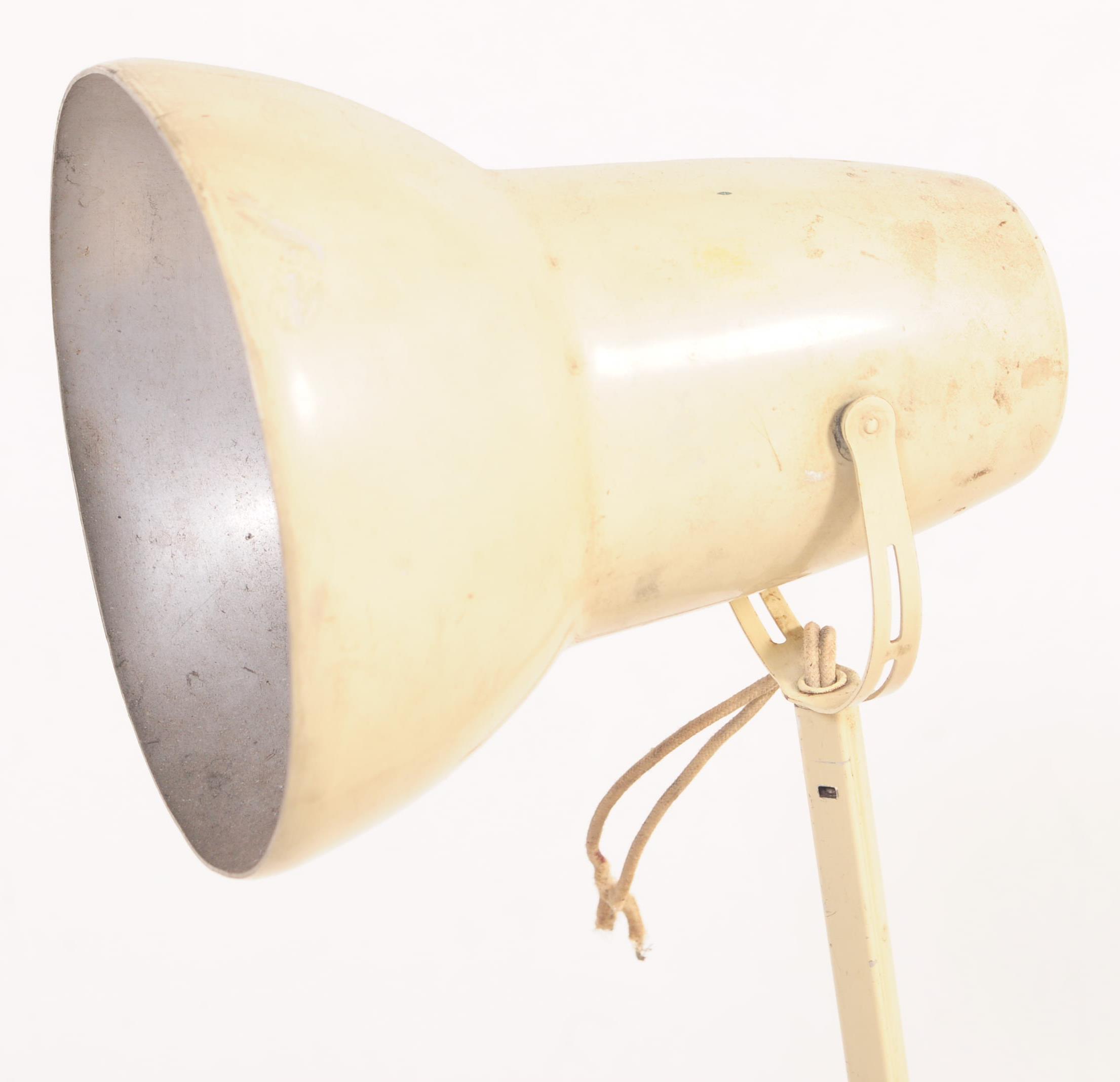 VINTAGE MID 20TH CENTURY ANGLEPOISE INDUSTRIAL LAMP - Image 3 of 4