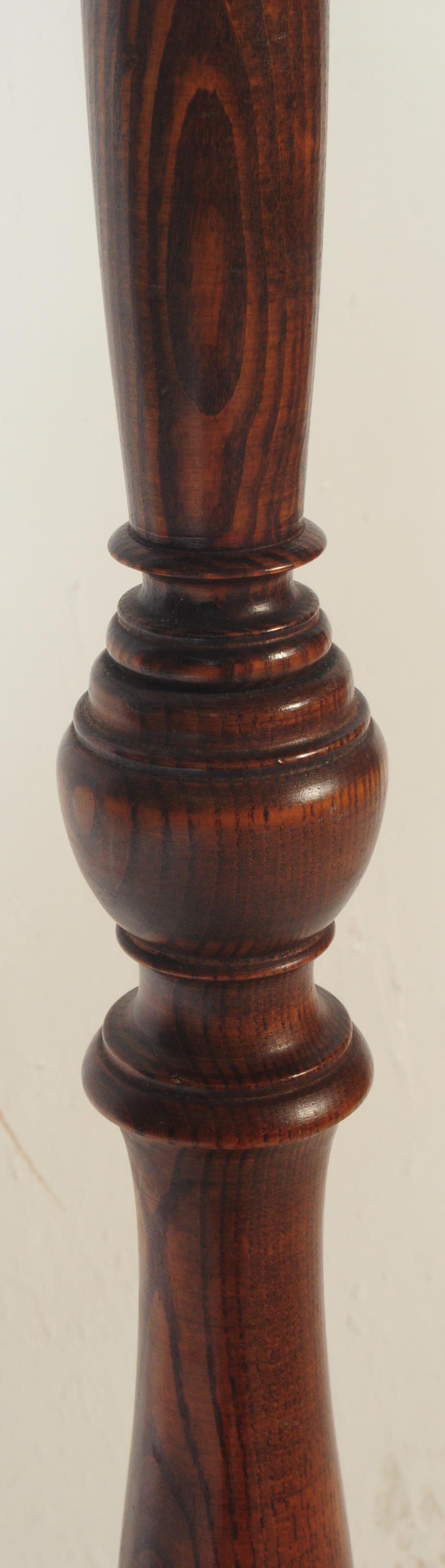 EARLY 20TH CENTURY CIRCA 1920S MAHOGANY FLOOR STANDING LAMP - Image 3 of 4