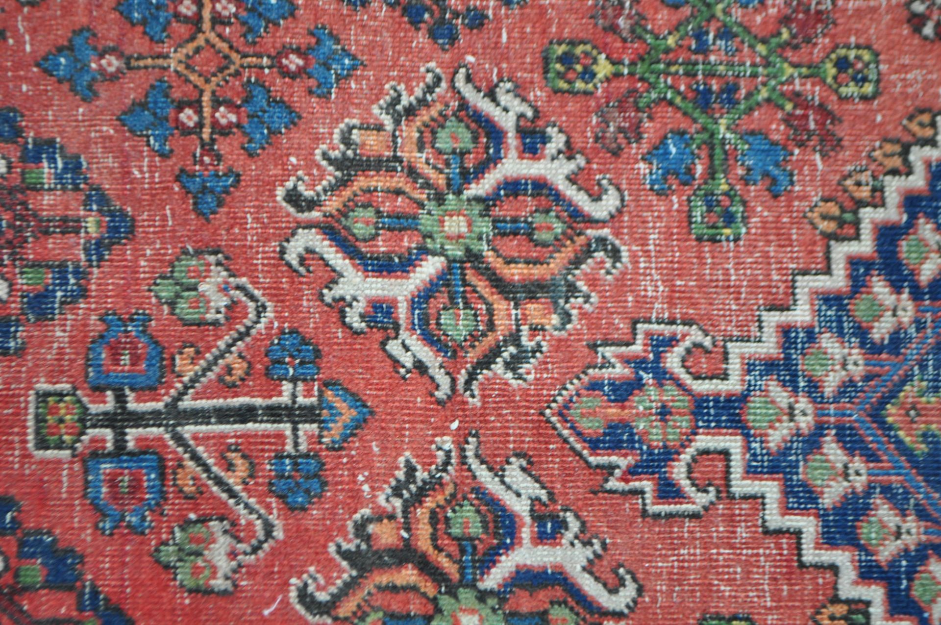 WEST PERSIAN IRANIAN HAMADAN RUG - Image 6 of 6