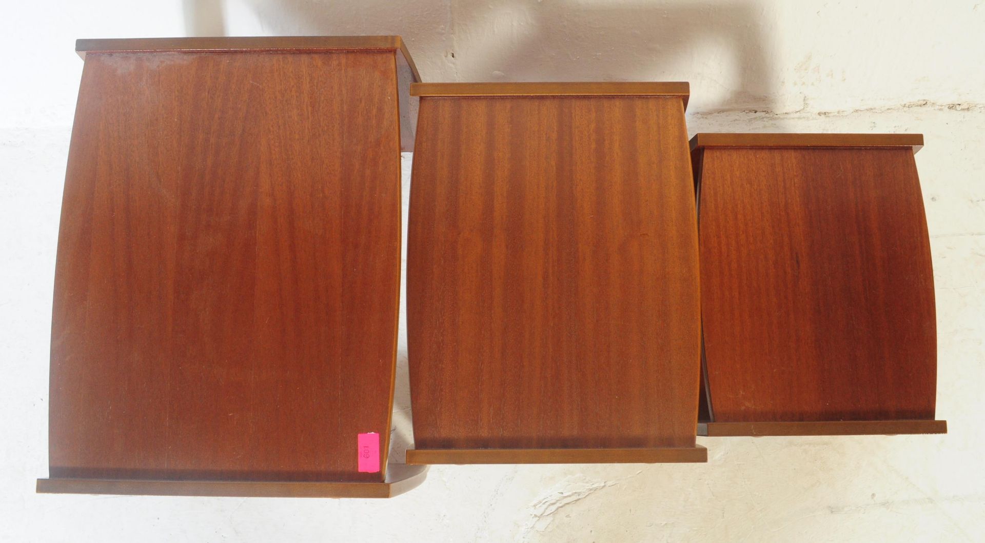 MID CENTURY RETRO TEAK NEST OF GRADUATING TABLES - Image 4 of 5