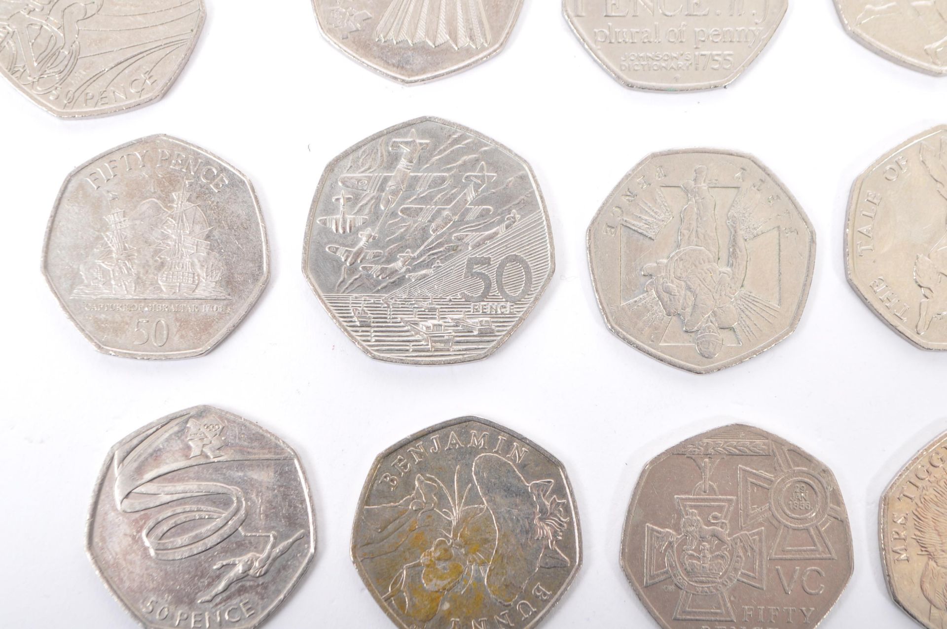 UK CIRCULATED FIFTY PENCE COINS INCL. 2011 FOOTBALL OFFSIDE - Image 2 of 7