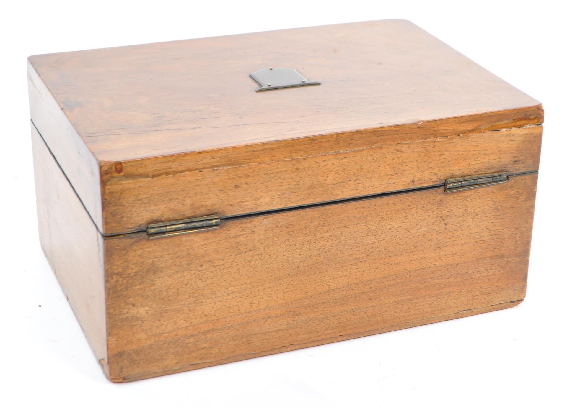 EARLY 20TH CENTURY WALNUT SEWING BOX - Bild 4 aus 4