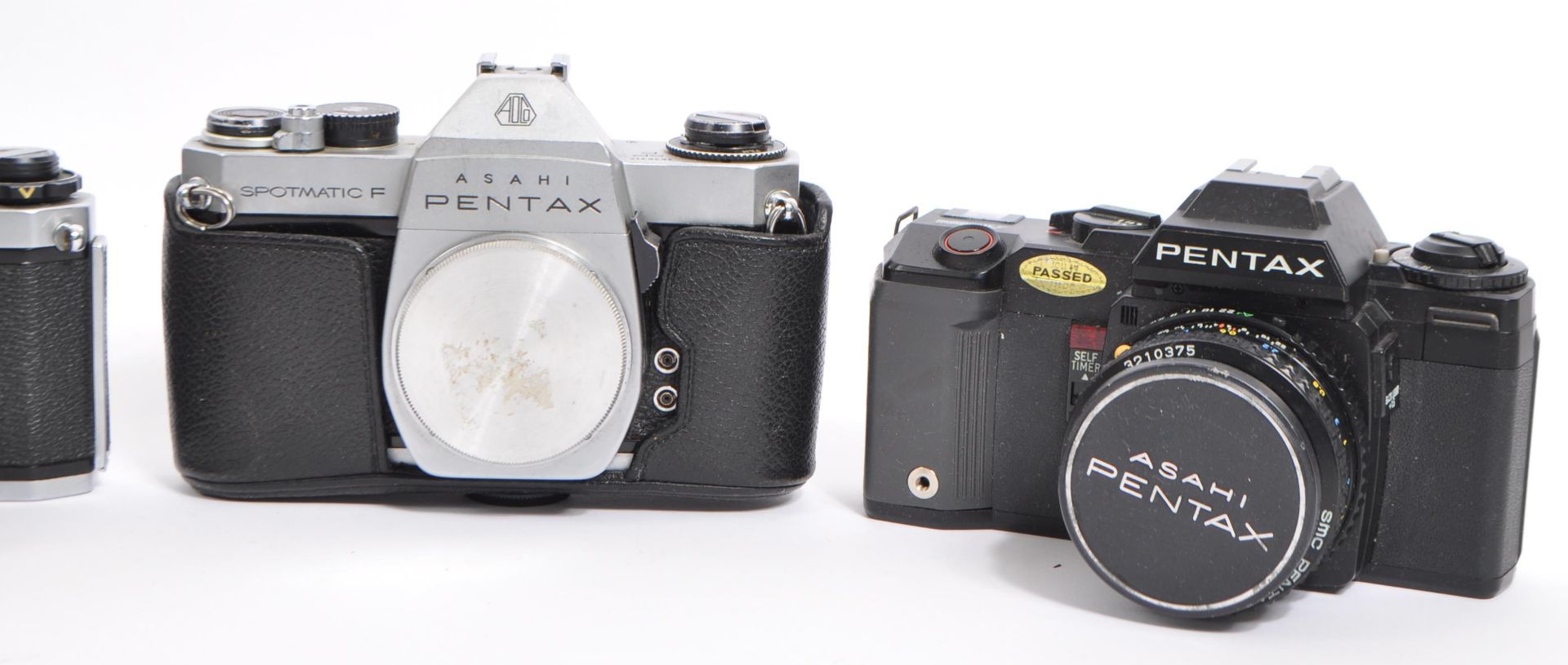 COLLECTION OF PENTAX 35MM CAMERAS AND LENSES - Image 3 of 7