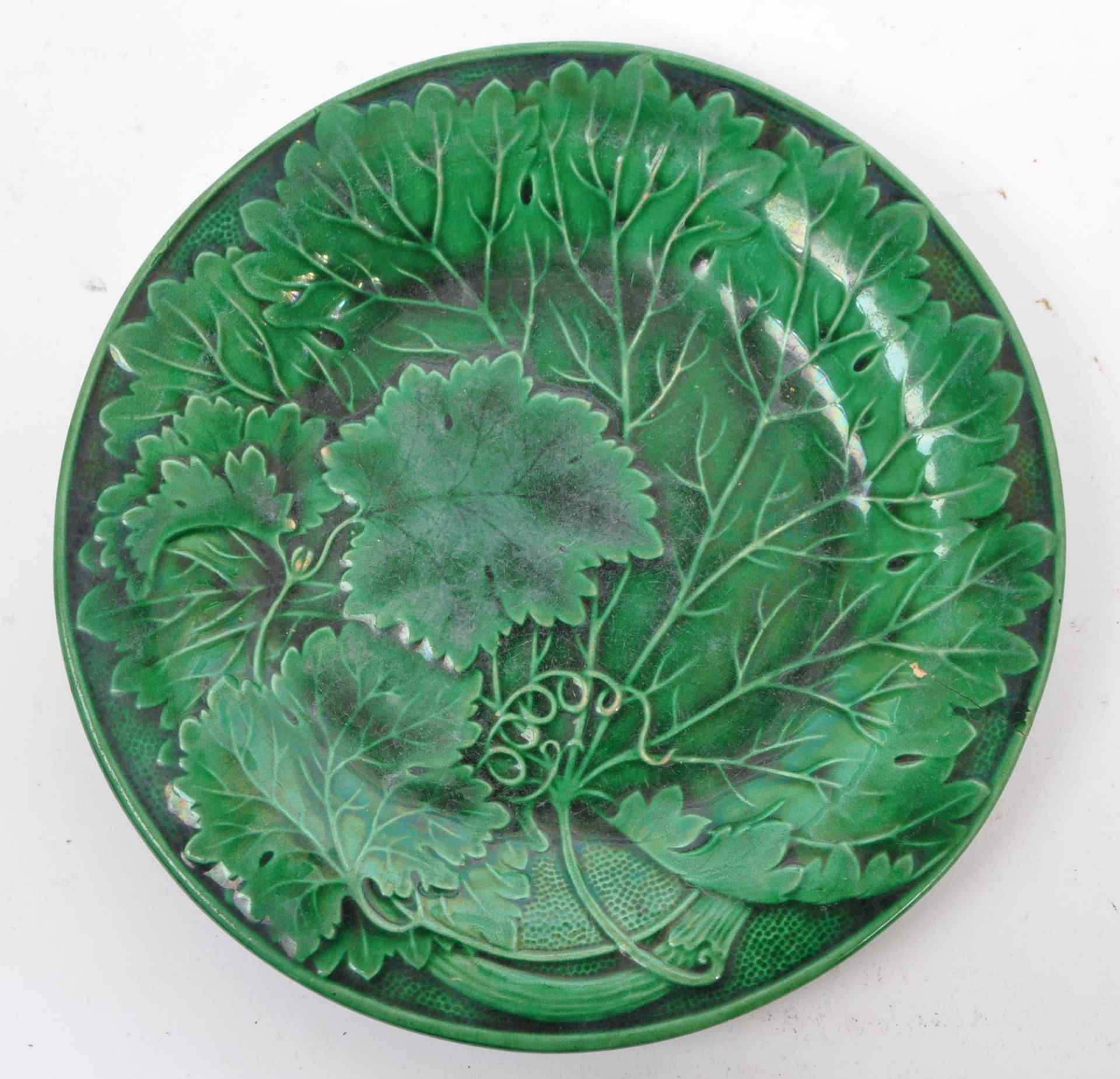 COLLECTION OF 19TH CENTURY WEDGWOOD MAJOLICA PLATES - Image 3 of 6