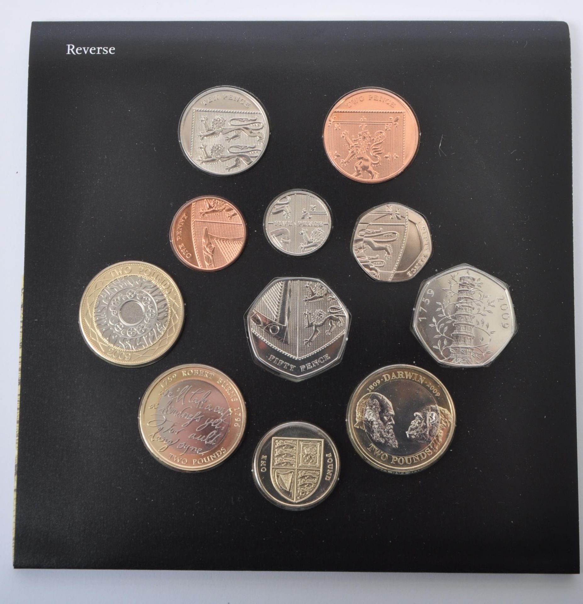 2009 ROYAL MINT UK BRILLIANT COIN SET - KEW GARDEN 50P - Image 2 of 5