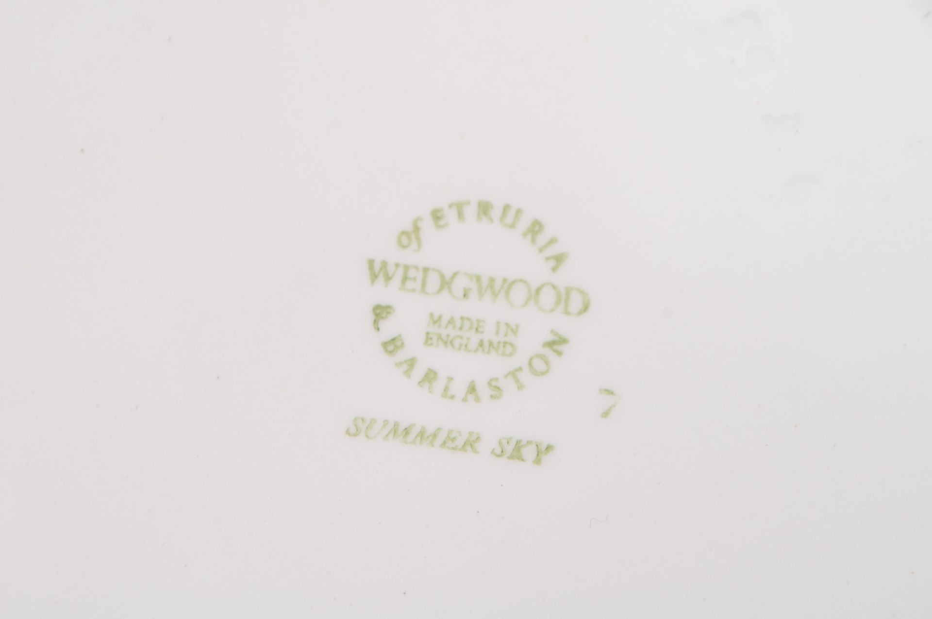 WEDGWOOD SUMMER SKY PATTERN TEA / DINNER SERVICE - Image 4 of 4