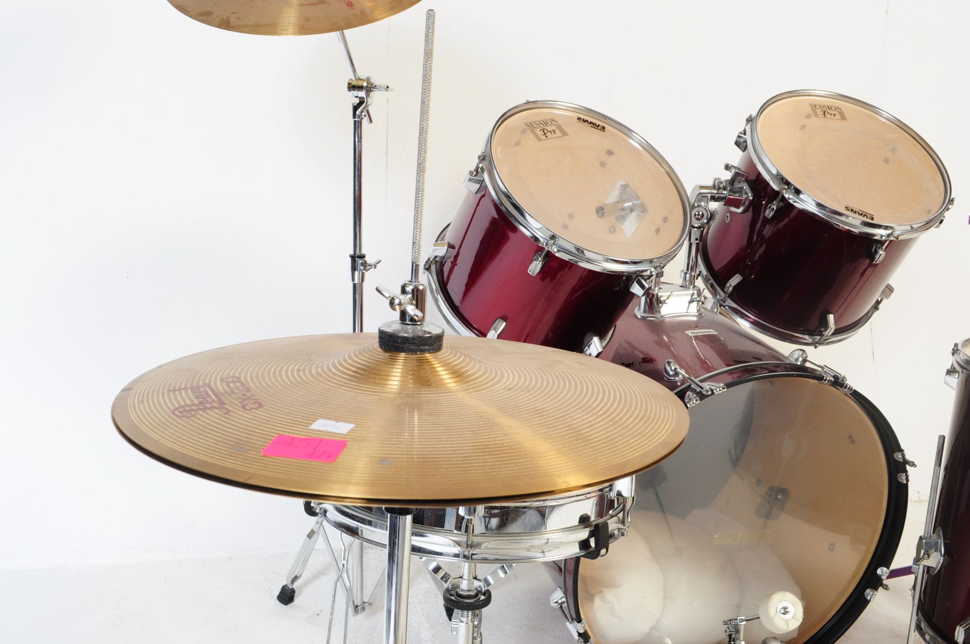 LATE 20TH CENTURY DRUM KIT WITH PEARL SYMBOLS - Image 7 of 9