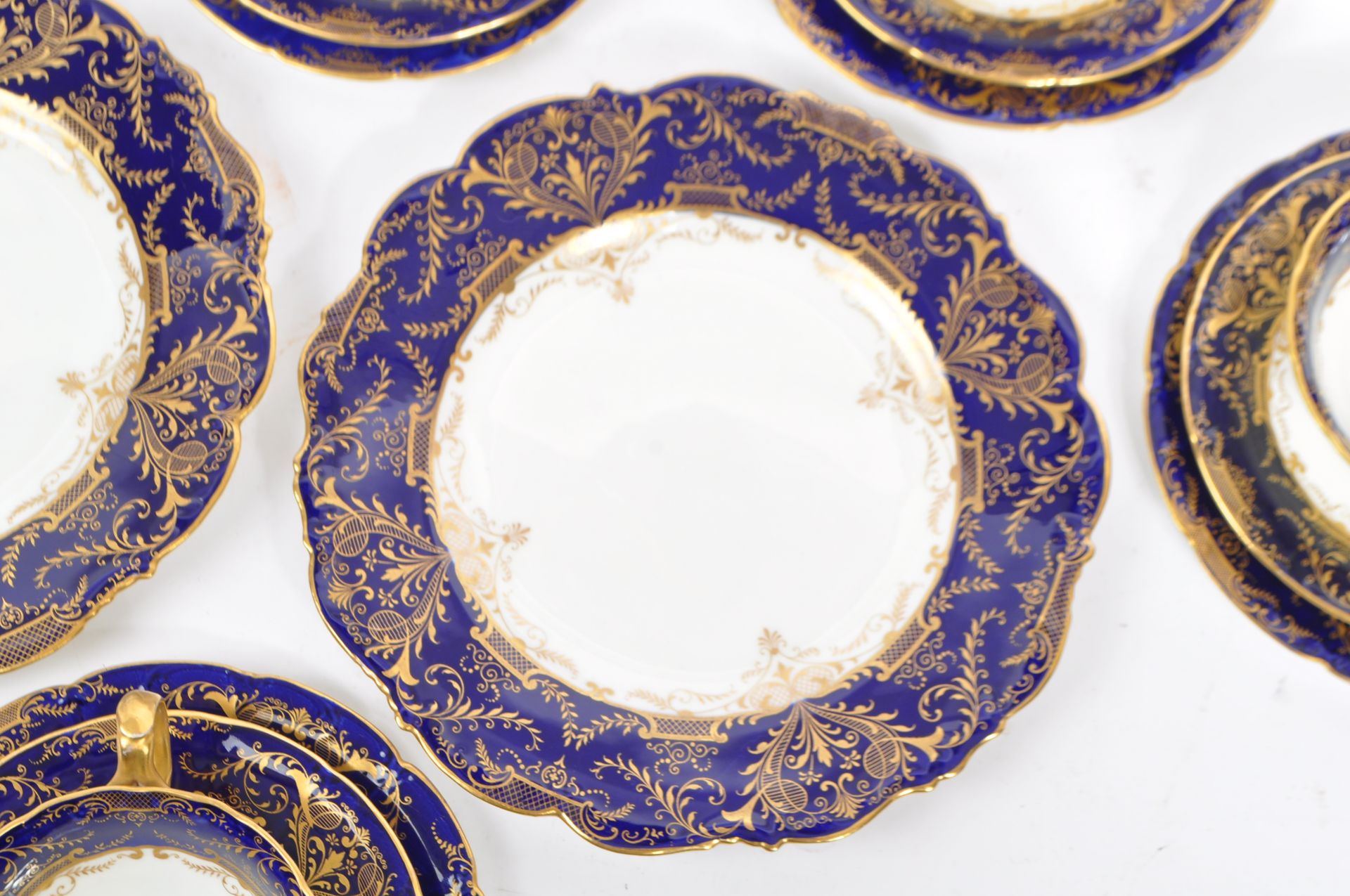 EARLY 20TH CENTURY ROYAL BLUE & GILT TEA SET BY CAULDON - Image 4 of 5