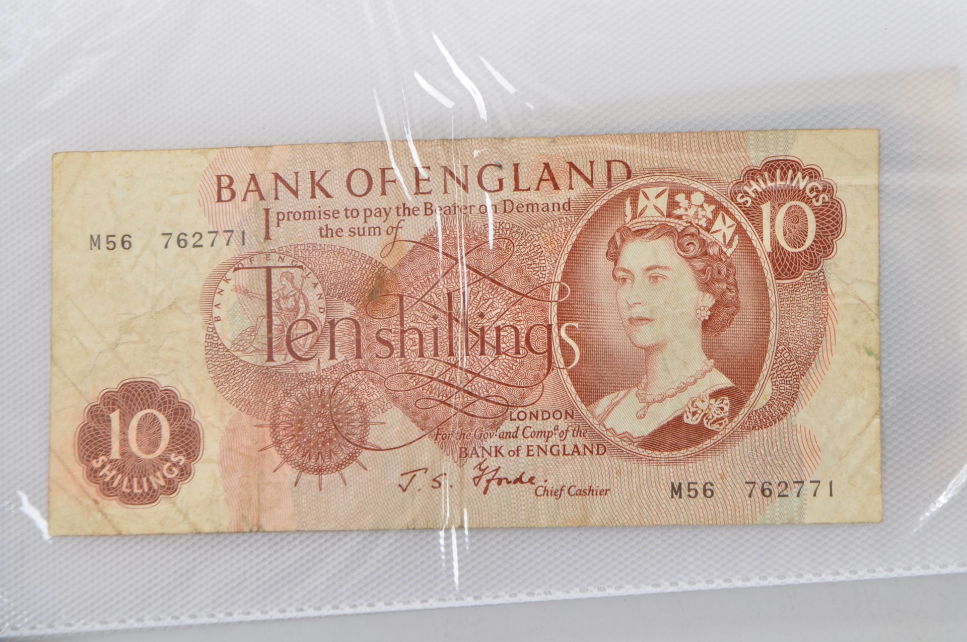 A COLLECTION OF UK UNCIRCULATED AND CIRCULATED BANKNOTES - Image 5 of 6