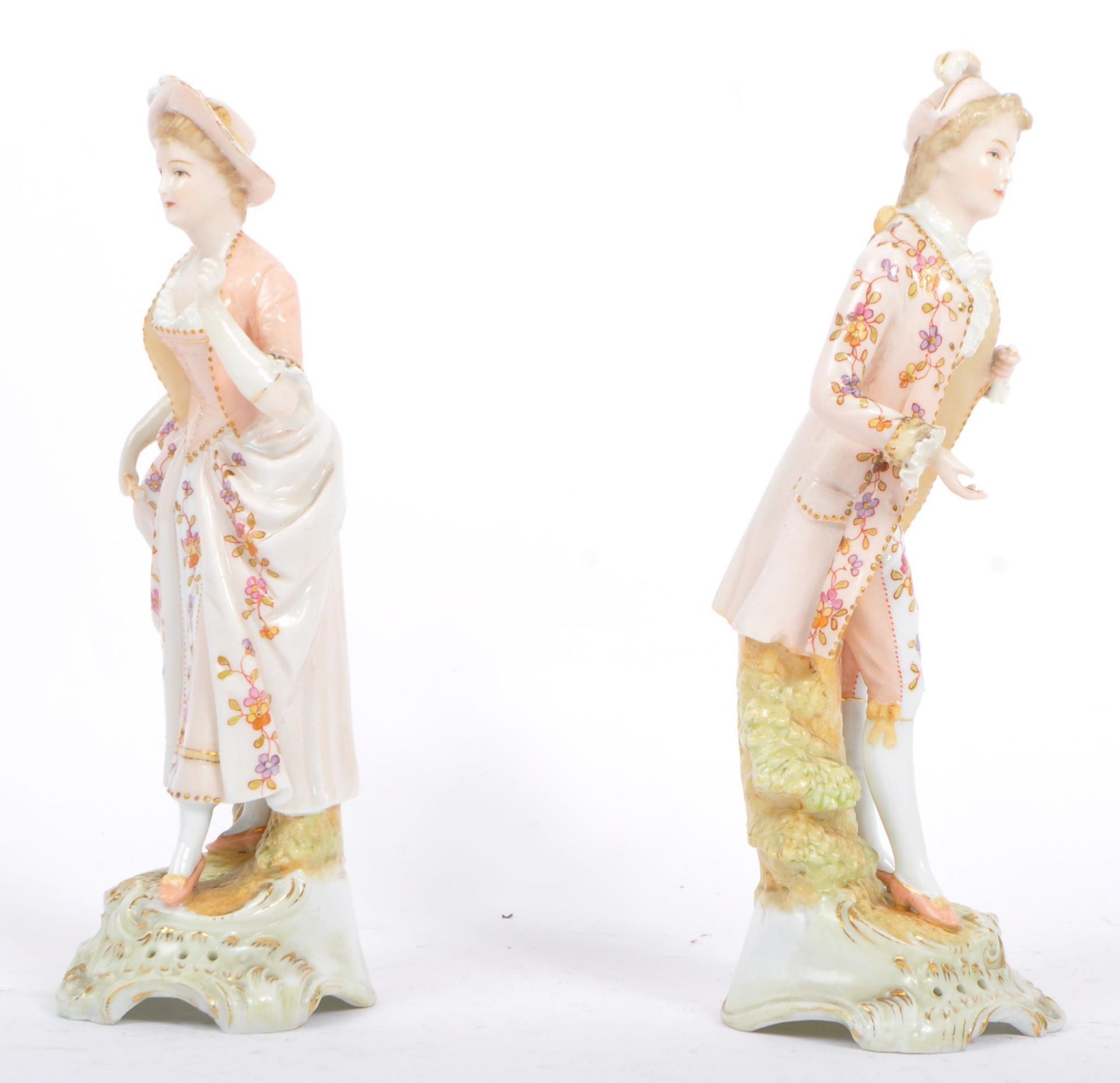 COLLECTION OF THREE EARLY 20TH CENTURY CONTINENTAL FIGURINES - Bild 5 aus 7