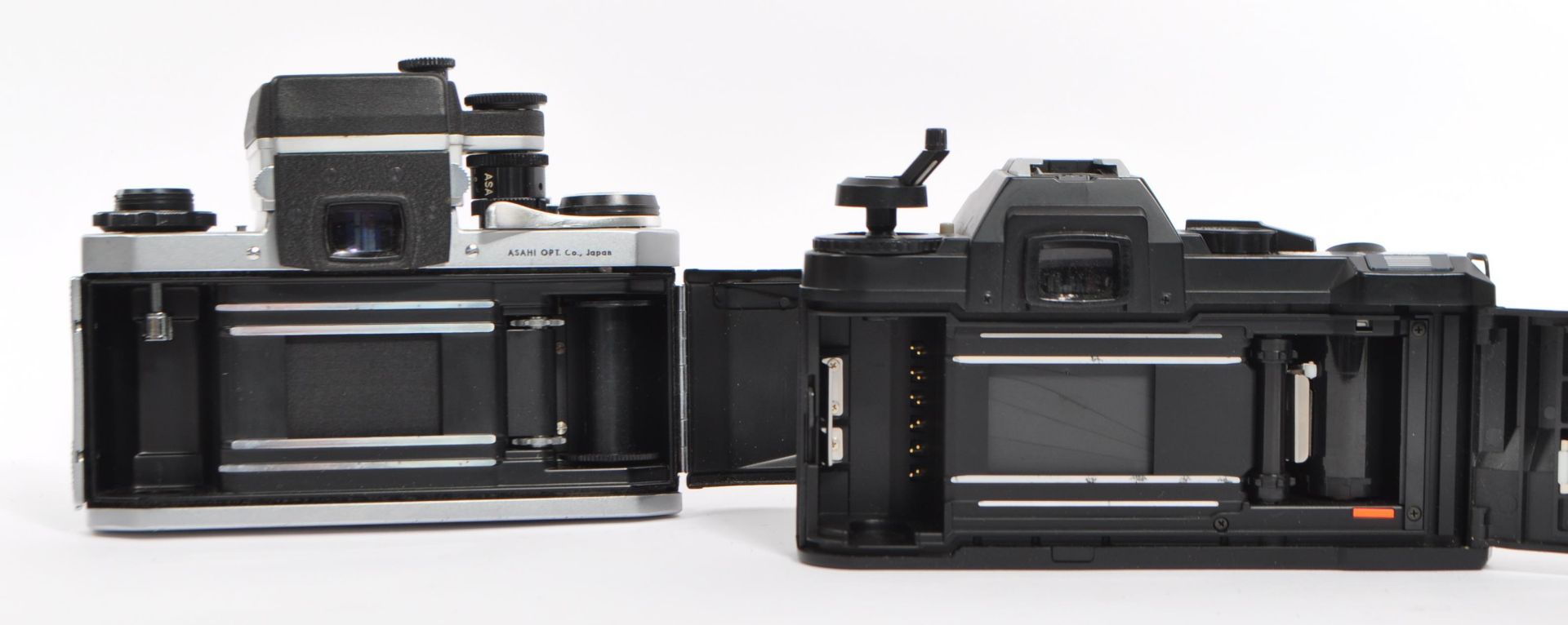 COLLECTION OF PENTAX 35MM CAMERAS AND LENSES - Image 4 of 7