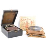 20TH CENTURY PORTABLE GRAMOPHONE BY COLUMBIA WITH DISCS